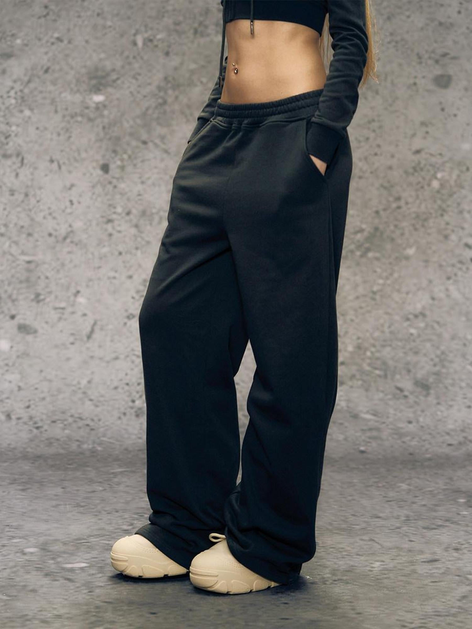 DeleteEx Cotton Blend Breathable Slim Fit Womens Charcoal White Top & Pants Sets