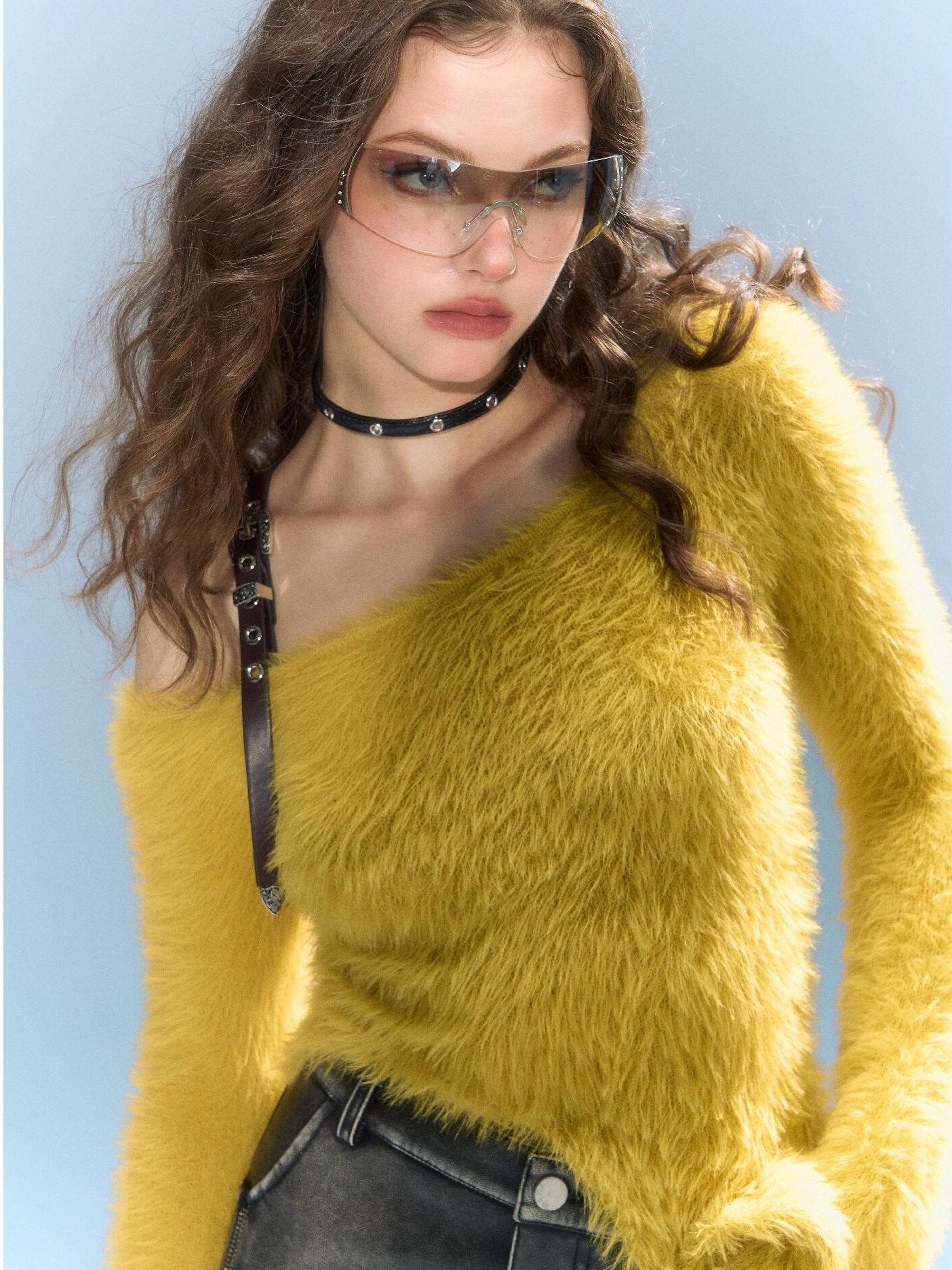 DeleteEx Lightweight Pure Nylon Side Slit Pullover Women Knitwear Yellow Brown Sweaters