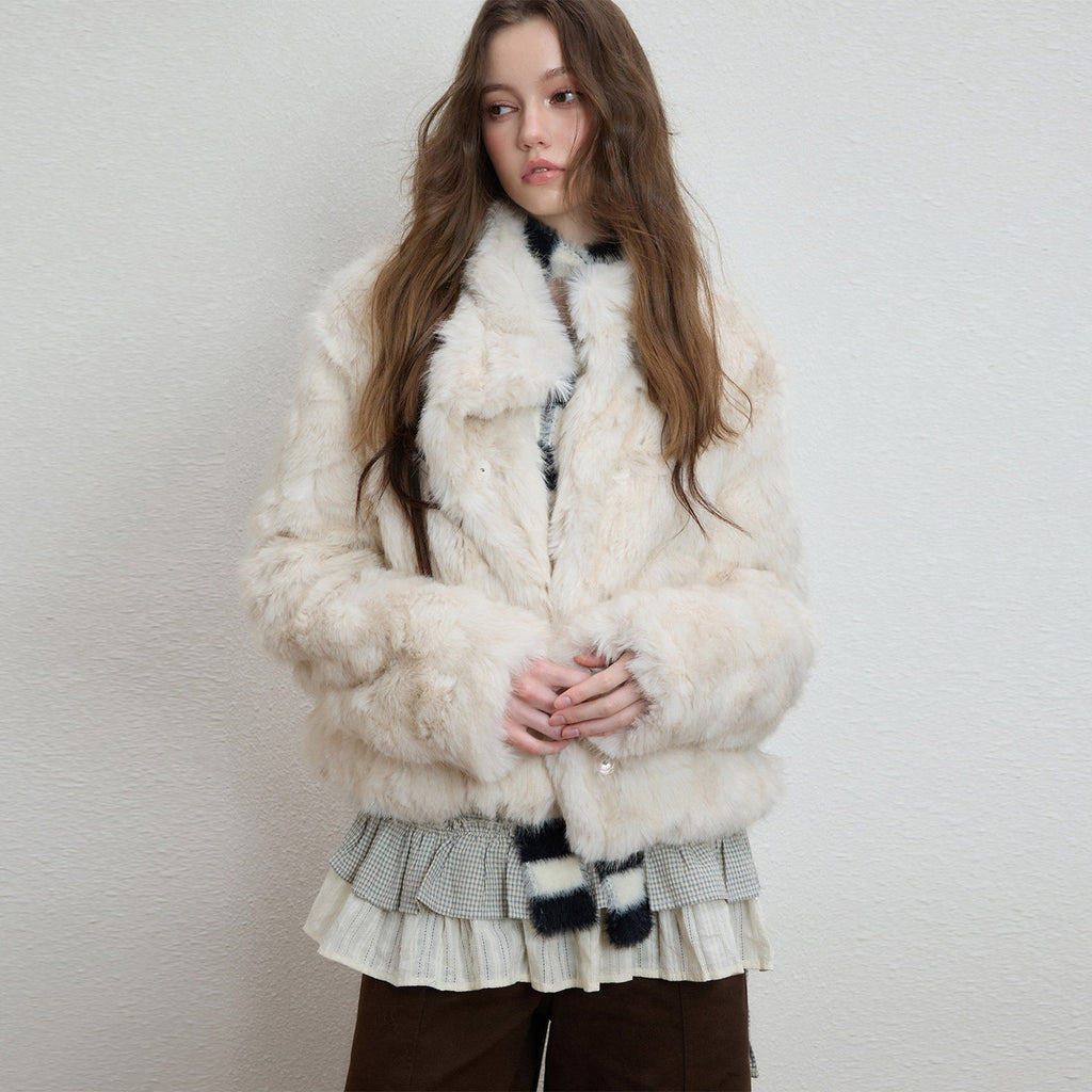 Luamoss_Cozy_Thick_Asymmetric_Short_Coat_Loose_Casual_Warm_Women_Off_White_Faux_Fur_Coats_MISSTT
