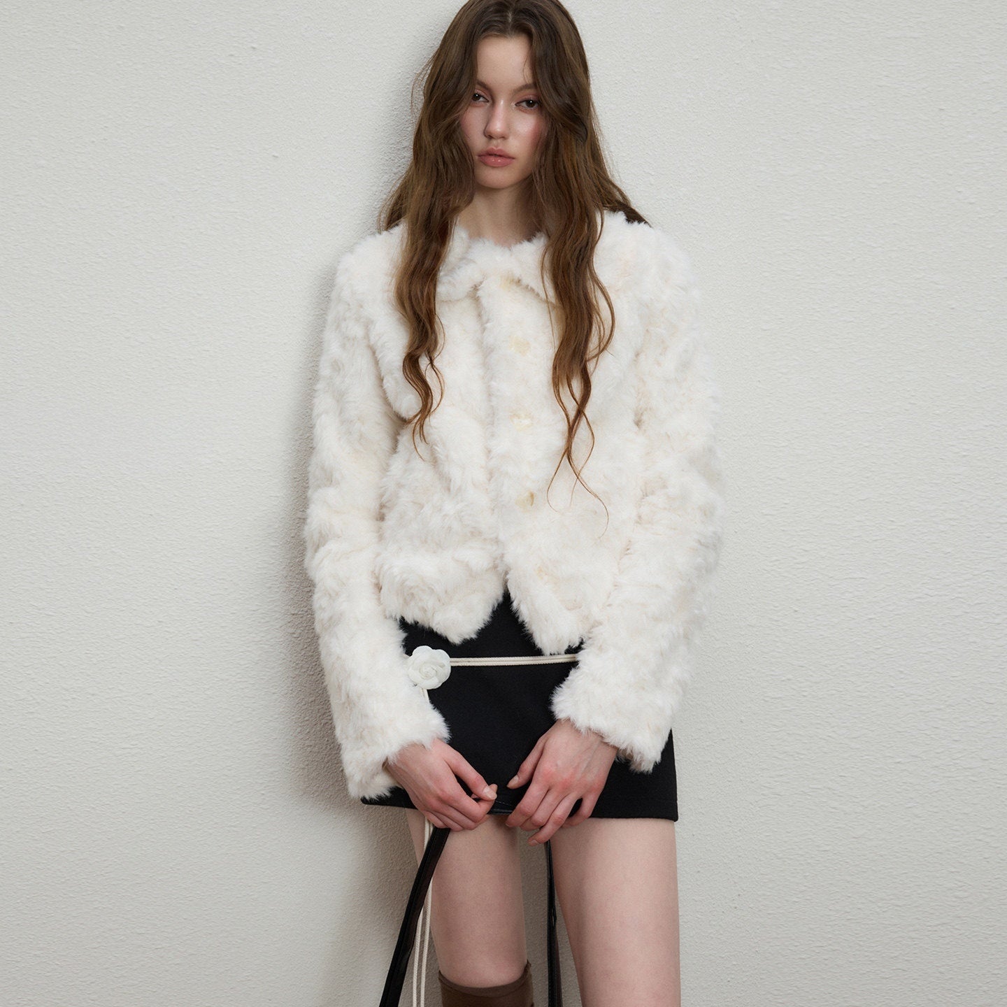 Luamoss_Cozy_Warm_Thick_Snow_White_Drawstring_Hem_Casual_Loose_Fit_Women_Faux_Fur_Coats_MISSTT