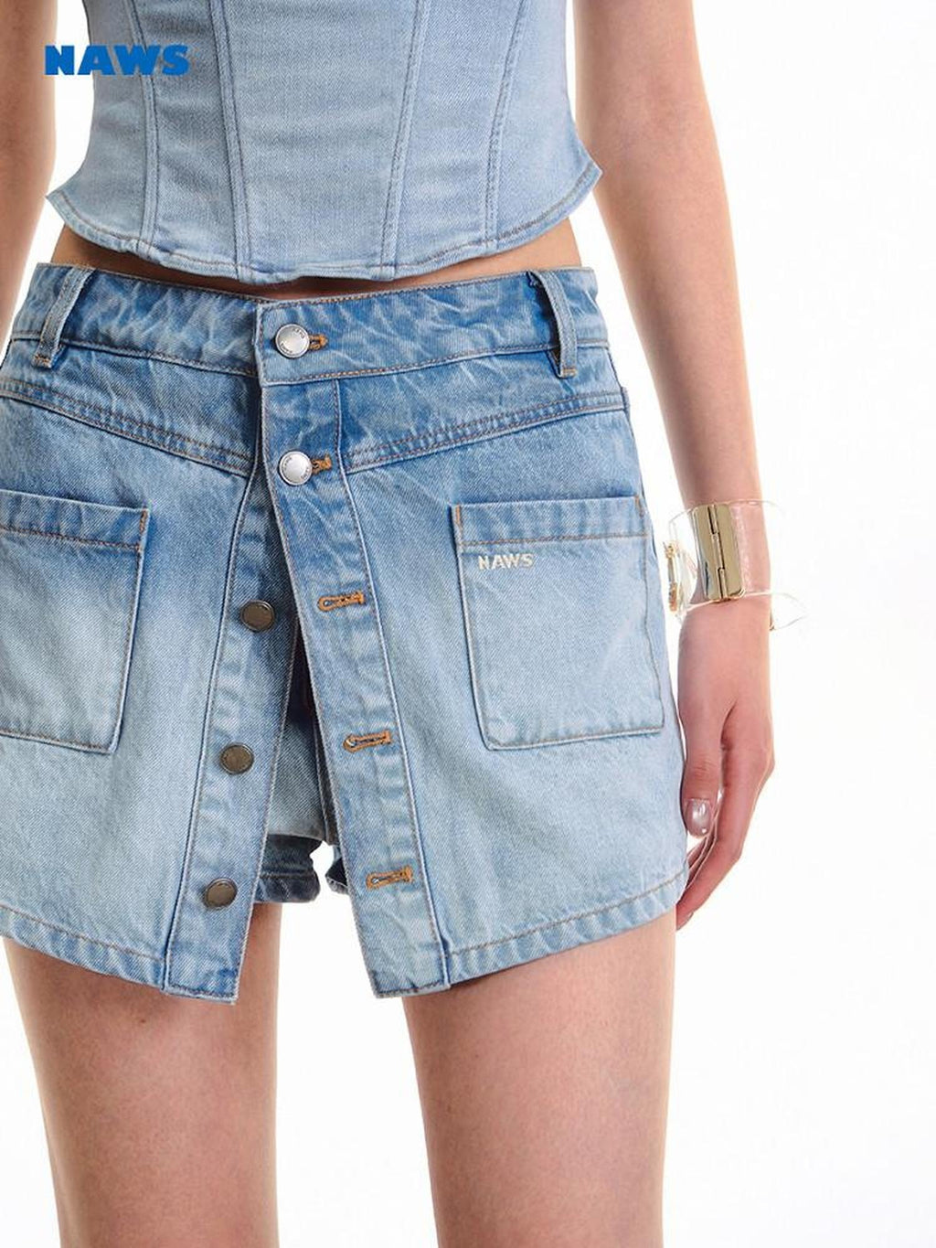 NAWSNOTAWEAR Light Wash 100 Percent Cotton Commuter Regular Fit Mid Length Denim Shorts