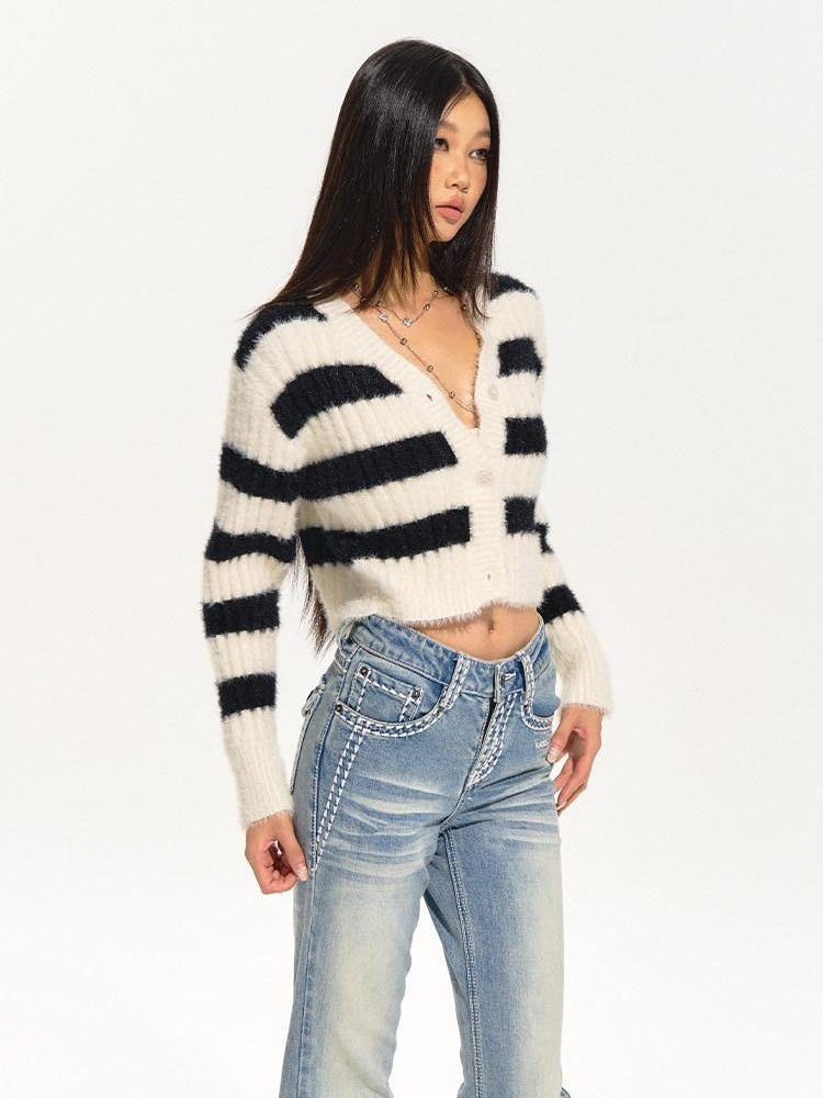 NAWSNOTAWEAR Soft Nylon Rayon Blend V-neck Cropped Commuter Knit Women Office Wear Cardigans