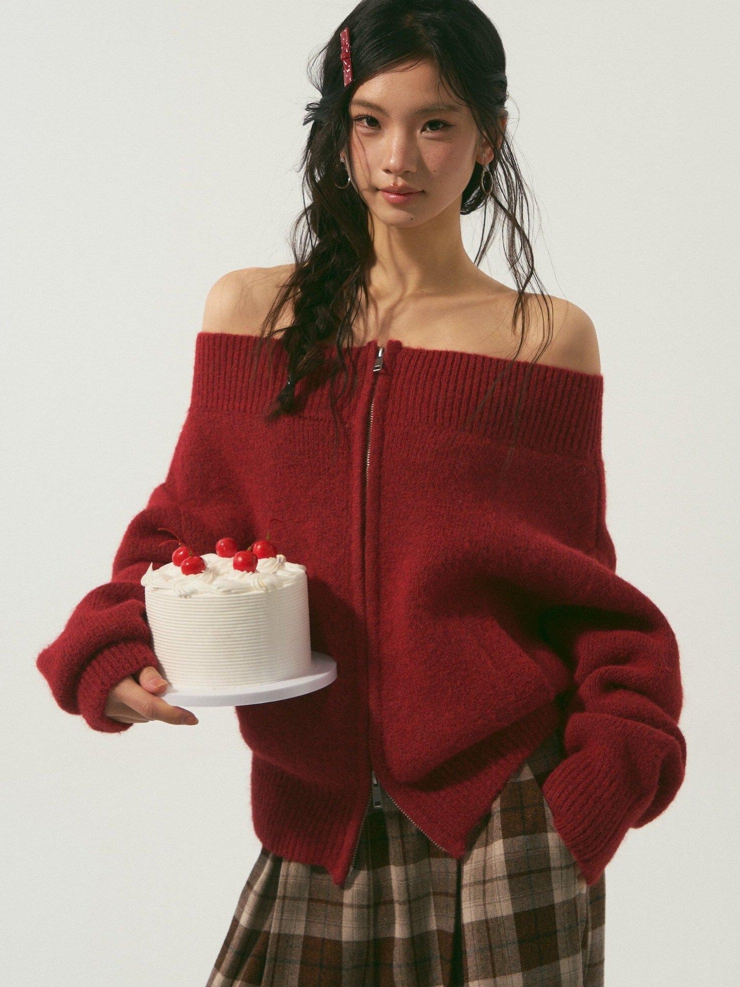 SOMESOWE Volcanic Red Knit Zipper One Shoulder Casual Regular Fit Women Daily Cardigans
