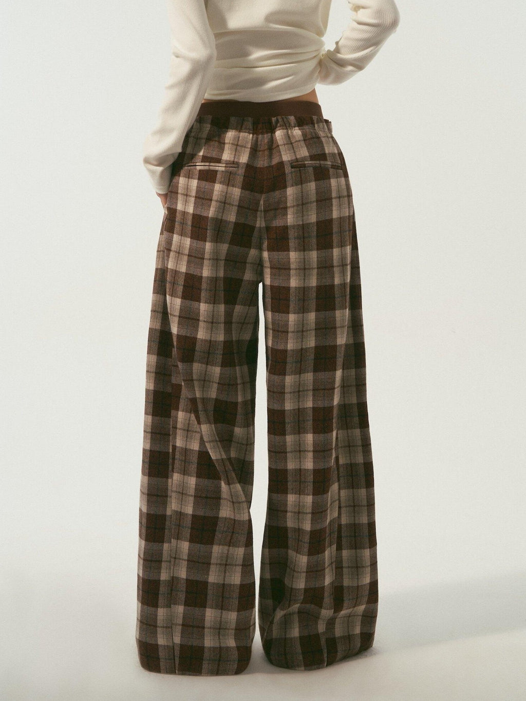 SOMESOWE Original Plaid Pocket Relaxed Curved Natural Waist Women Daily Grey Sweatpants