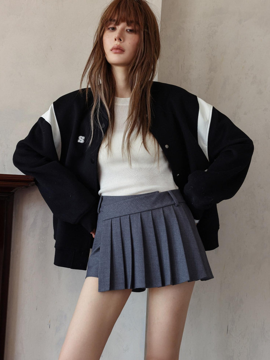 SOMESOWE Smart Commuter Relaxed Turn Down Collar Button Solid Black Gray Bomber Jackets