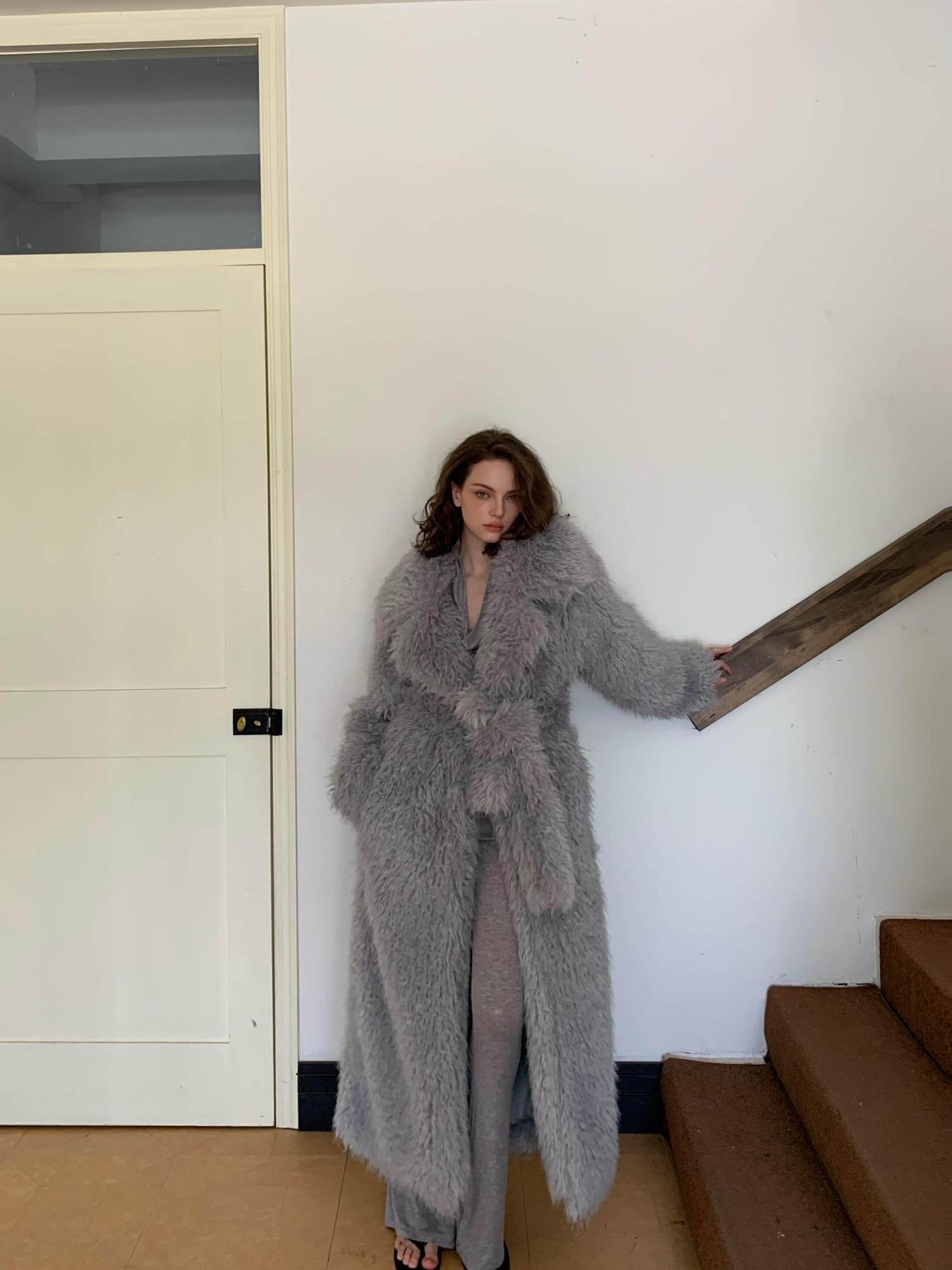 BUZHOU Luxurious Plush Fox Inspired Round Neck Longline Gray S M L Faux Fur Coats
