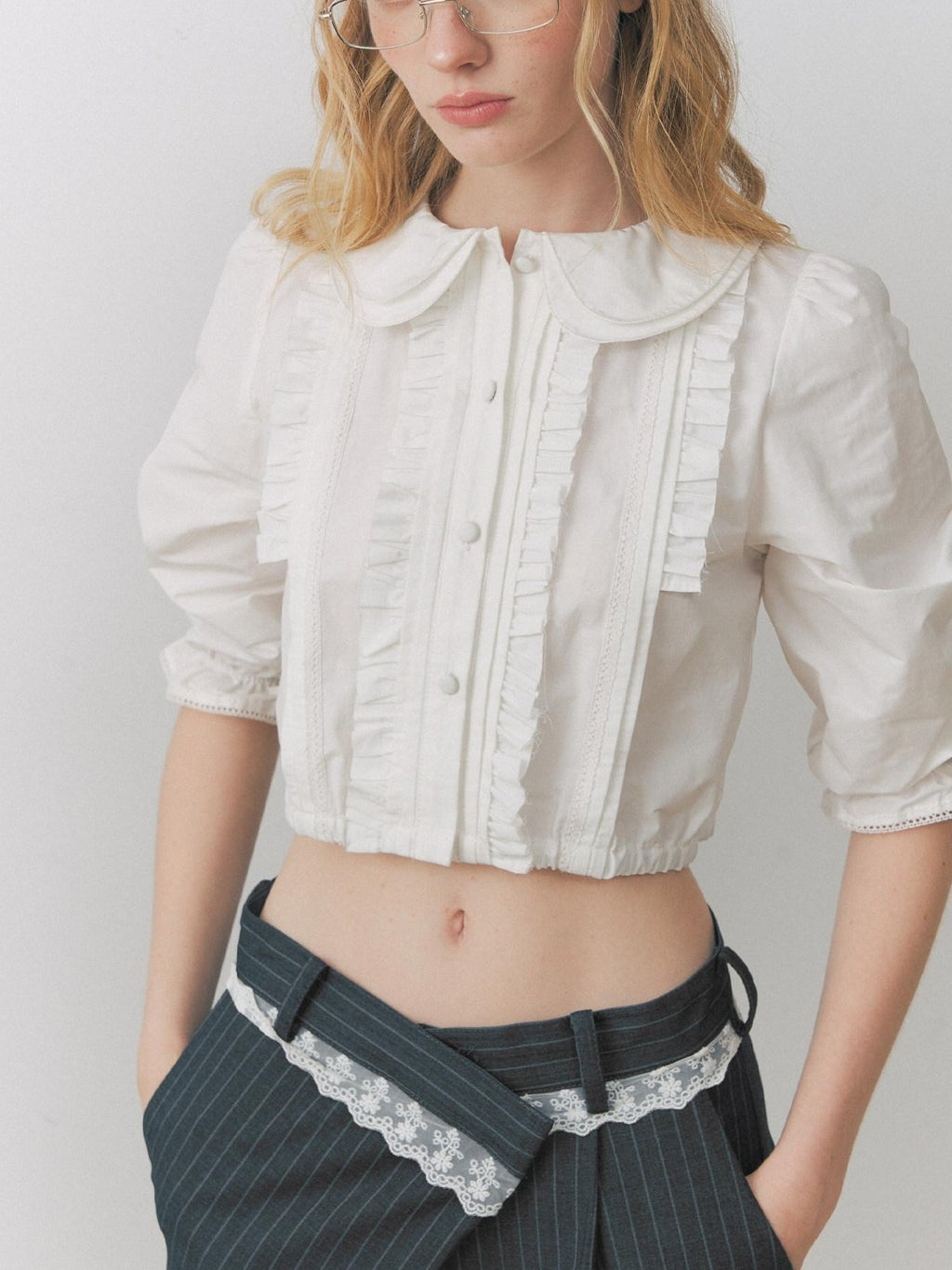 DeleteEx Keeps Shape High Waist Cropped Lace Puff Sleeve Doll Collar Women White Blouses