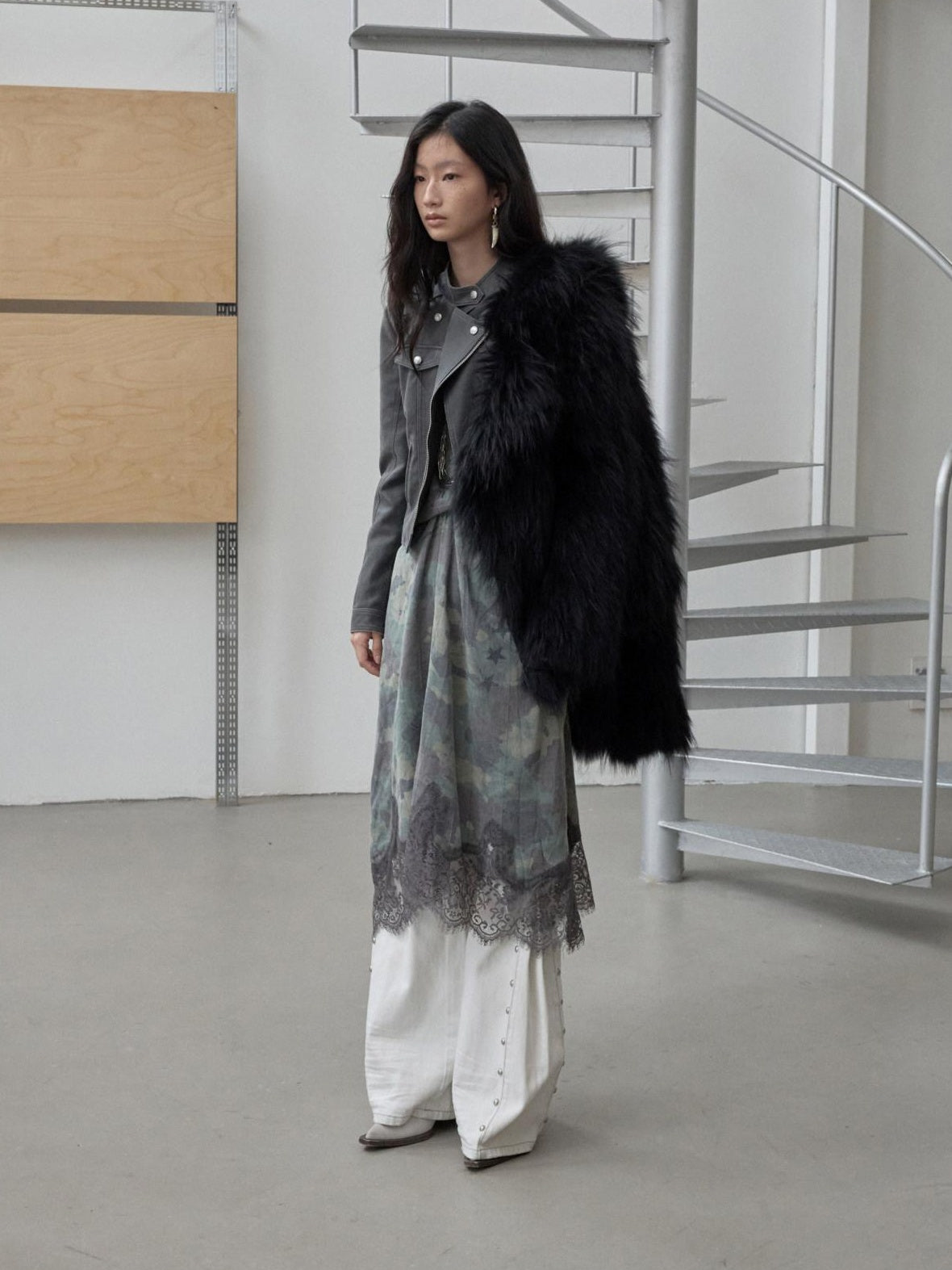 1JINN STUDIO Cozy Woven Cropped Cinched Waist Lapel Long Sleeve Young Women Faux Fur Coats