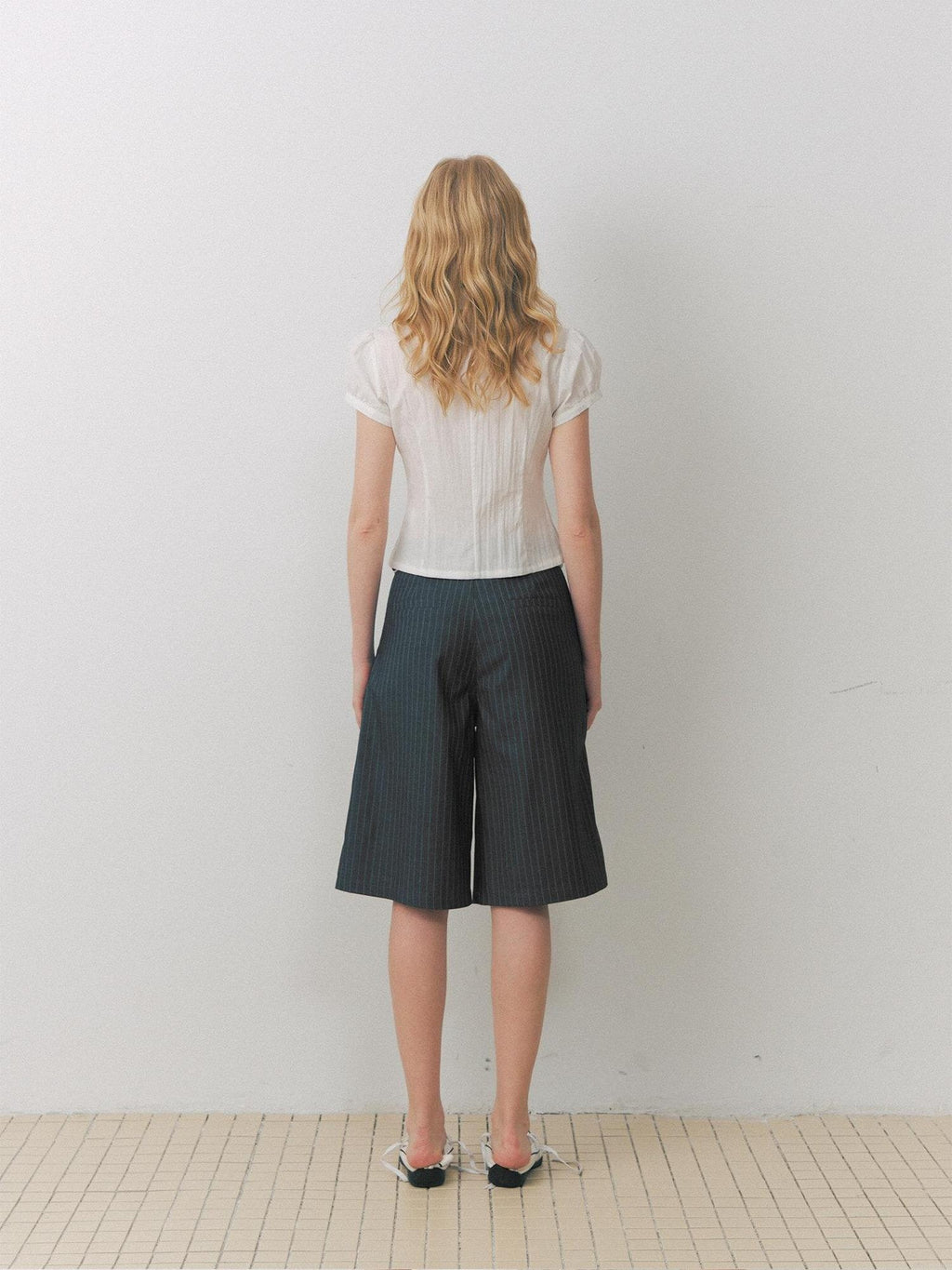 DeleteEx Comfortable Casual Wide Leg Mid Low Waist Women Gray Soft Mid-Length Shorts