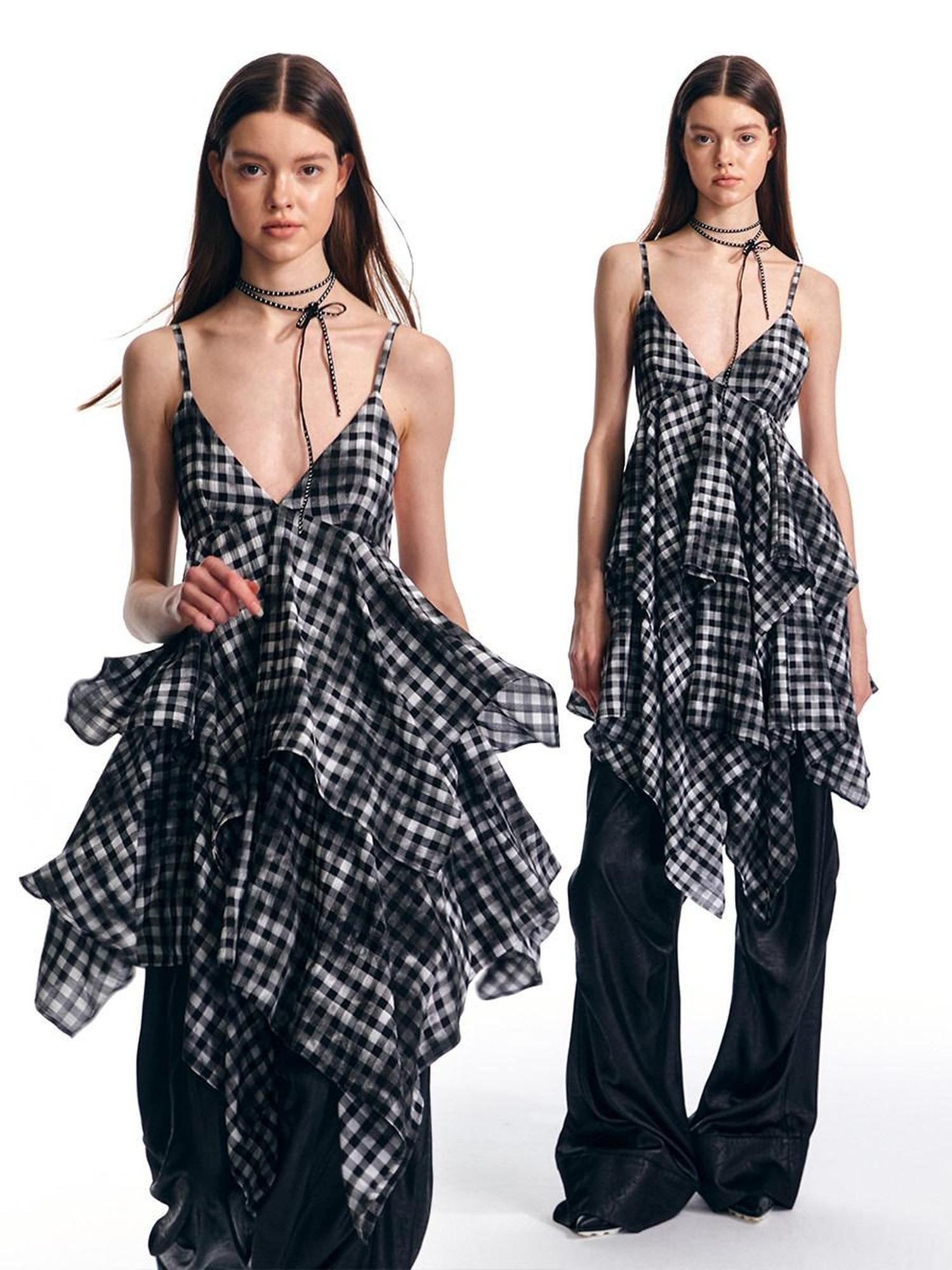 ALINNVSTUDIO Plaid Strappy Polyester Sweet Spicy Sleeveless Youth City Commute Midi Dresses