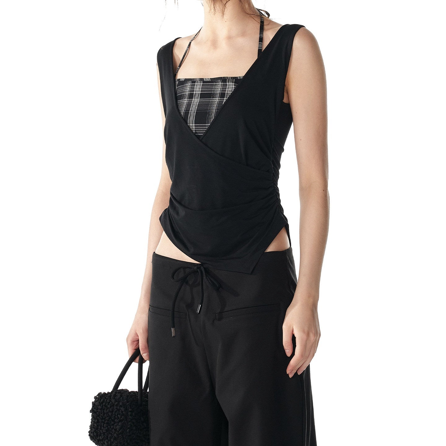 ALINNVSTUDIO_Original_Patchwork_Design_Slim_Fit_Modal_Stretch_Strappy_Youth_Black_Tank_Tops_MISSTT