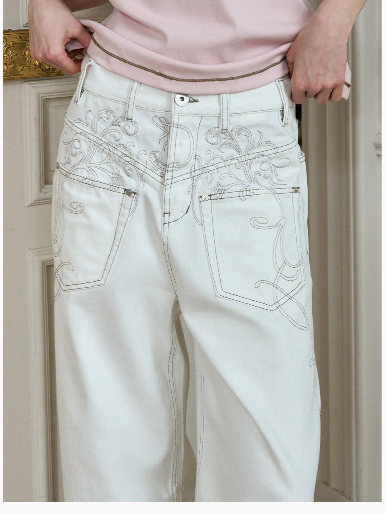 DeleteEx Embroidered Natural Waist Button Fly Micro Stretch Women Black Wide Leg Jeans