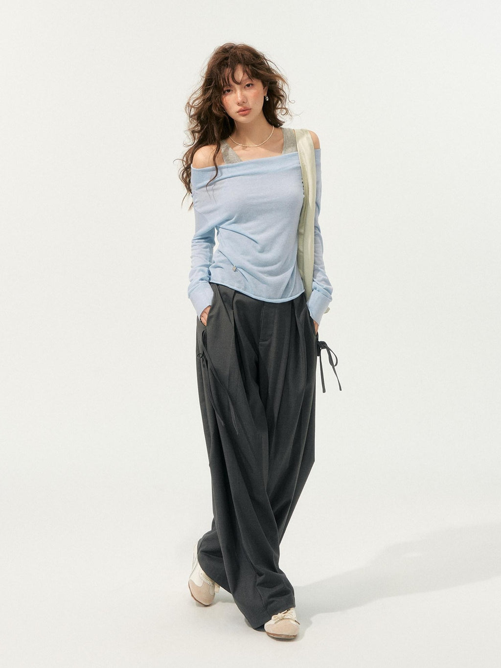 SOMESOWE Cozy Acrylic Blend Faux Layered Slim Fit Crew Neck Women Long Sleeve T-Shirts