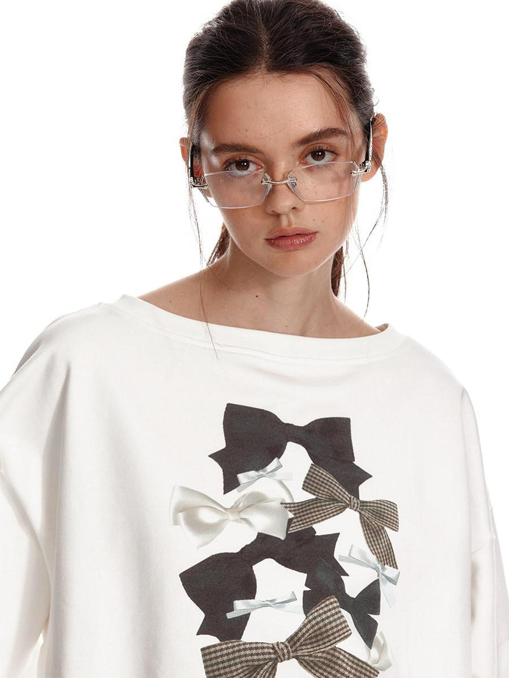 ALINNVSTUDIO Bow Accent Loose Fit Office Round Neck Women White And Gray Sweatshirt