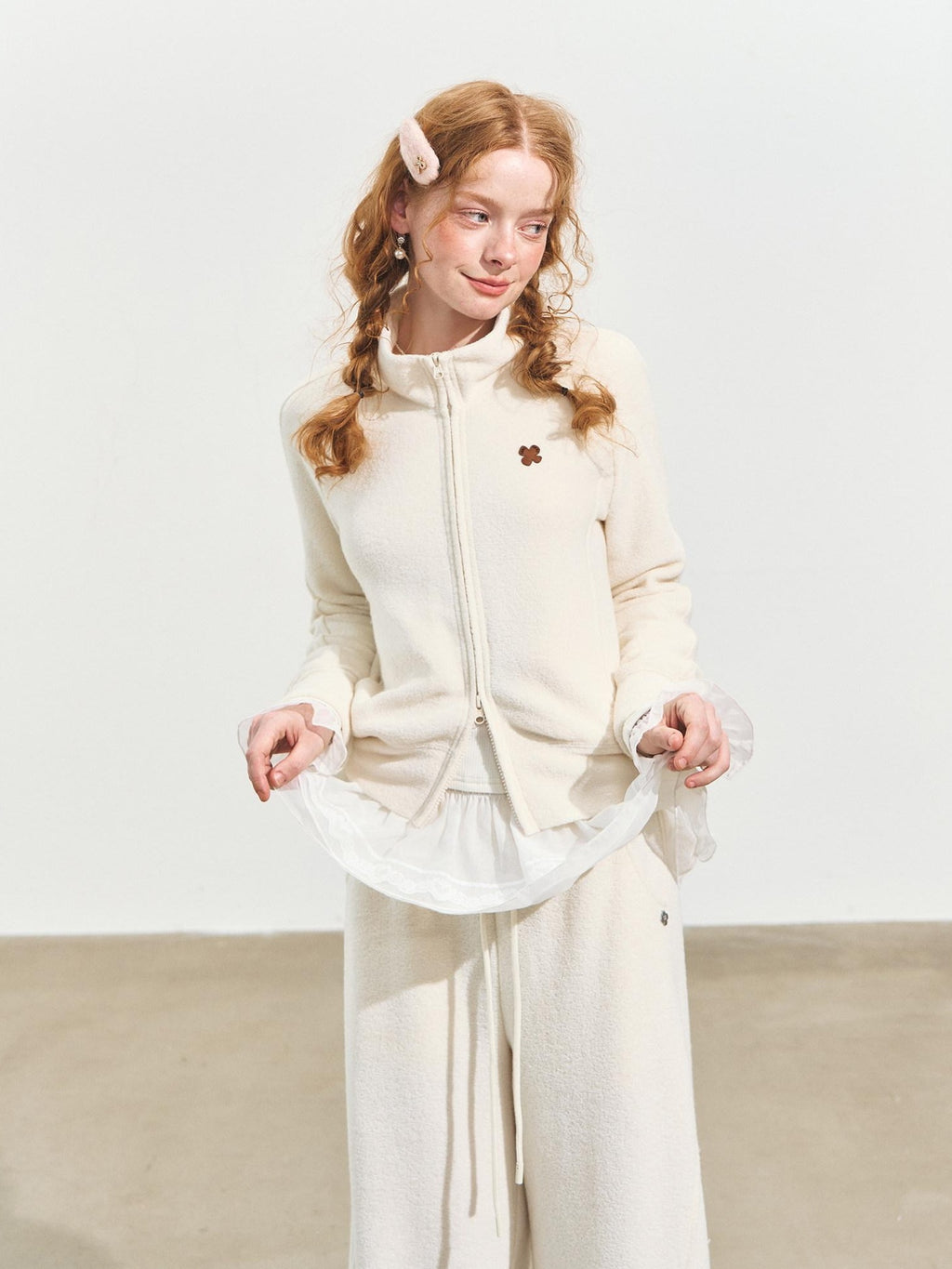 SOMESOWE Cropped Stand Collar Sweatshirt Loose Sexy Women Cream Pants Top & Pants Sets