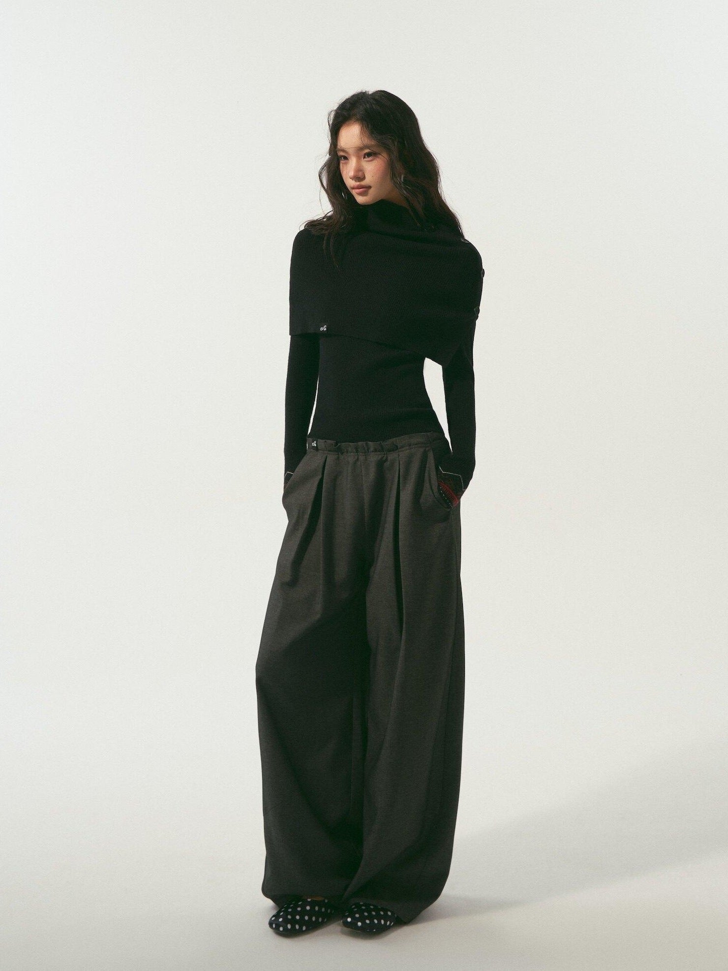SOMESOWE Original Plaid Pocket Relaxed Curved Natural Waist Women Daily Grey Sweatpants