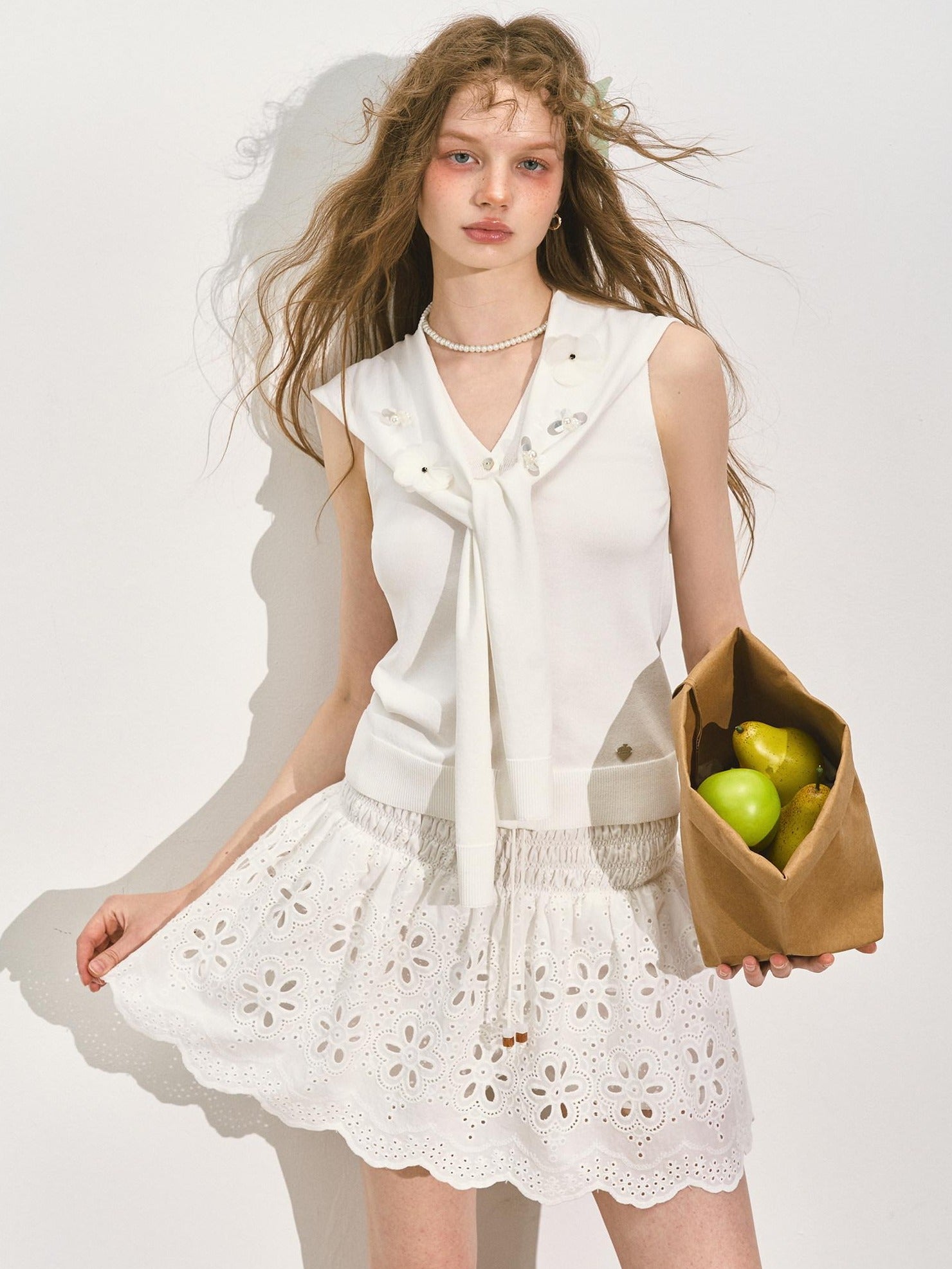 SOMESOWE Soft Viscose Nylon Slim Fit Casual Strappy Women Layering White Tank Tops