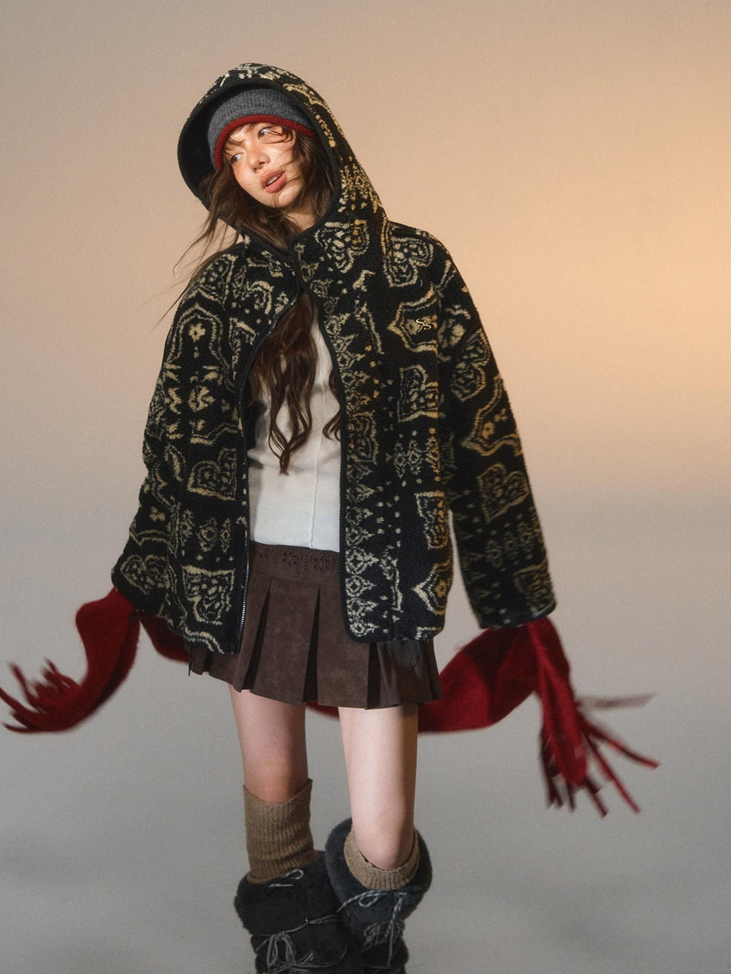 SOMESOWE Soft Fleece Warmth Casual Loose Fit Hooded Women Geometric Polyester Zip Jackets