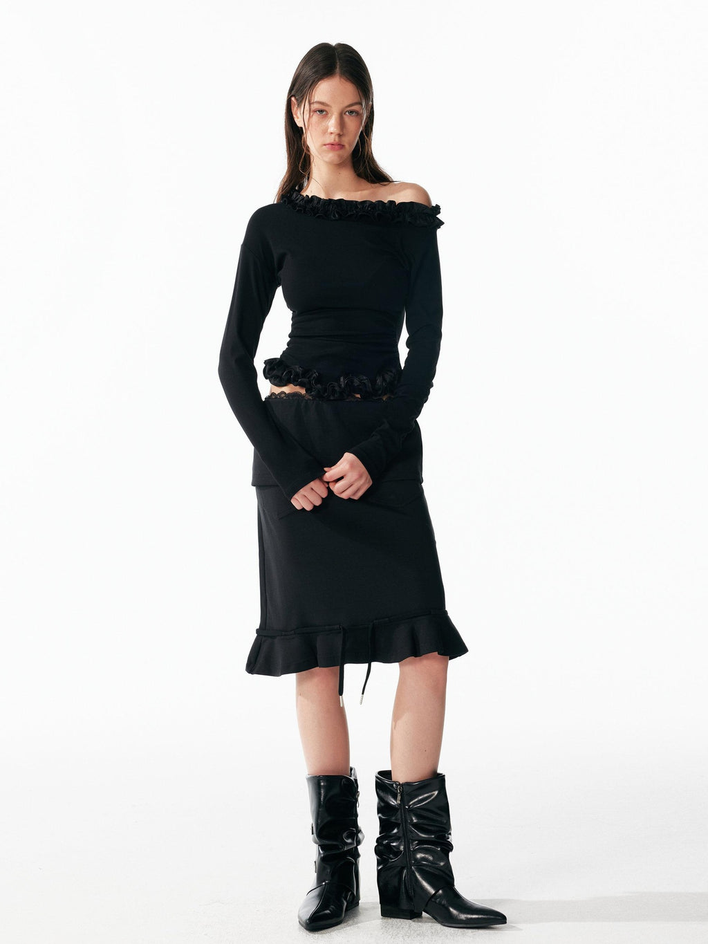 ALINNVSTUDIO Slim Cleanfit Lace Asymmetric Neck Women Black Long Sleeve T-Shirts
