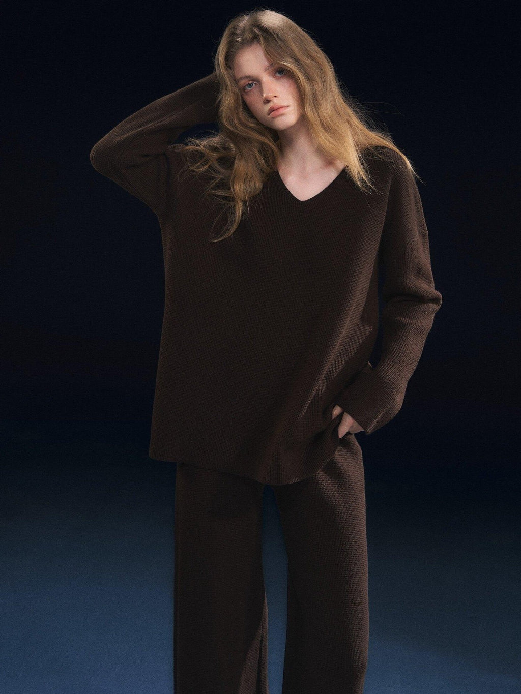 SOMESOWE Slim Fit Cropped V-neck Long Sleeve Casual Solid Two Piece Top & Pants Sets