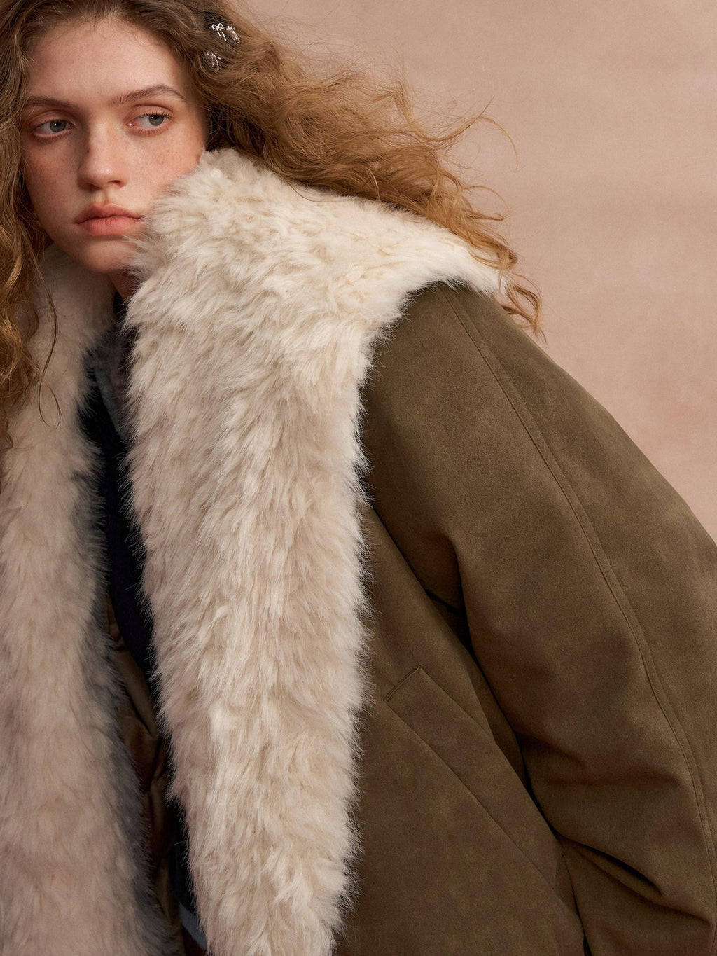 SOMESOWE 90 Percent Duck Down Short V-neck White Fur Collar Women Down Jackets