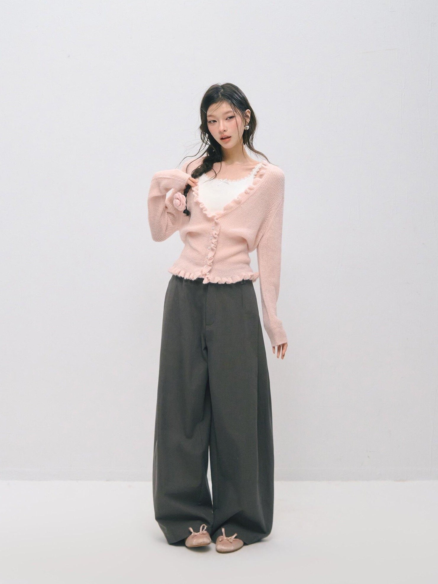 SOMESOWE Soft Acrylic Blend Casual Regular Fit Crewneck Buttoned Women Pink Cardigans