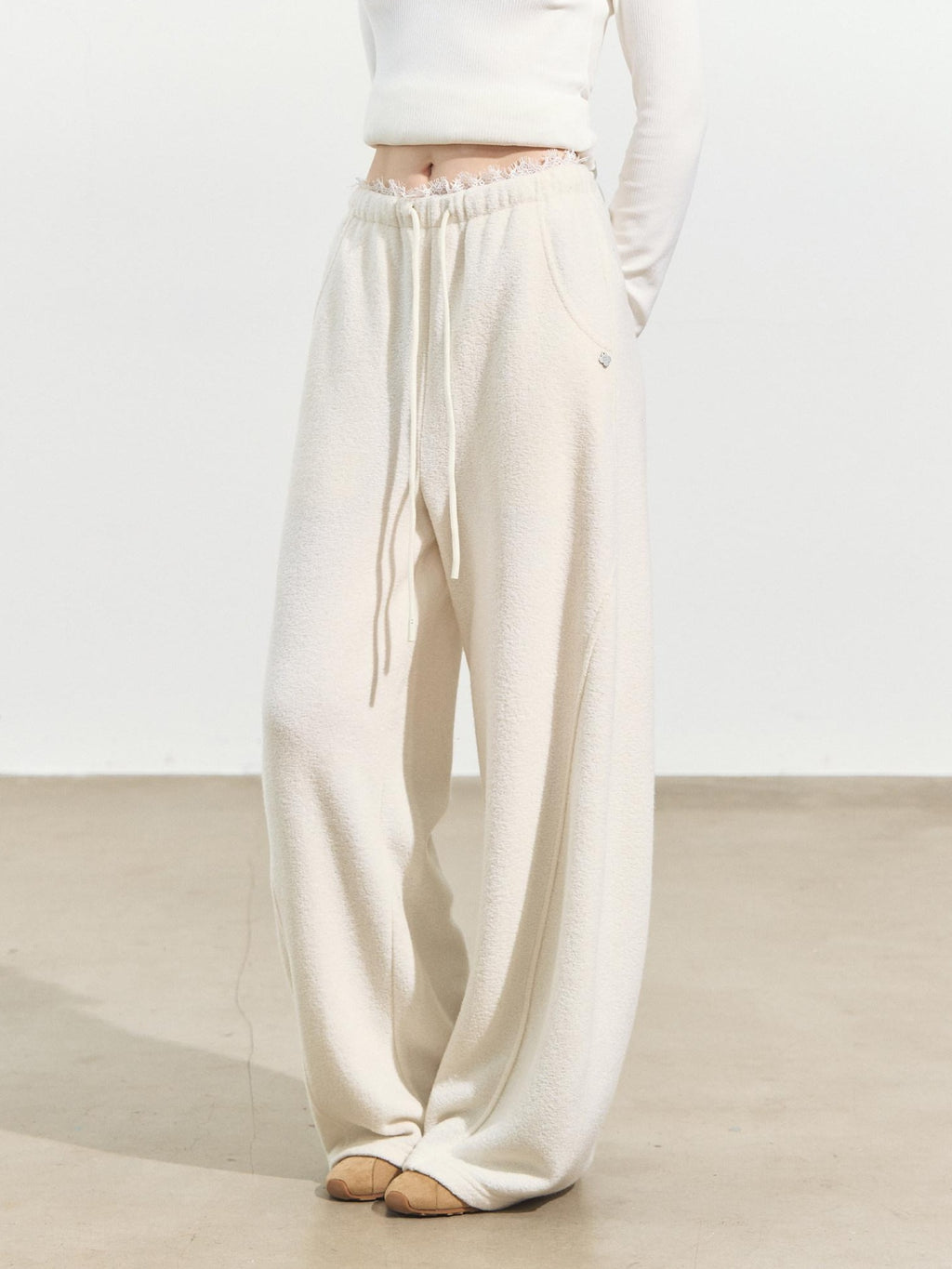 SOMESOWE Cropped Stand Collar Sweatshirt Loose Sexy Women Cream Pants Top & Pants Sets