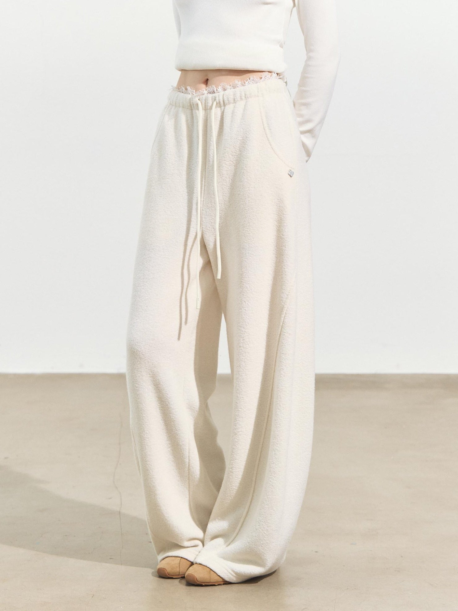 SOMESOWE Cropped Stand Collar Sweatshirt Loose Sexy Women Cream Pants Top & Pants Sets