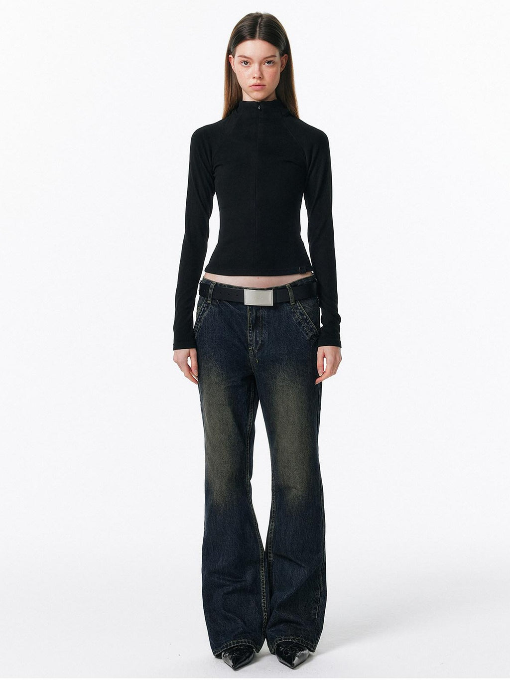 ALINNVSTUDIO Retro Washed Lowrise Micro Flare Cotton Button Fly Women Commute Flared Jeans