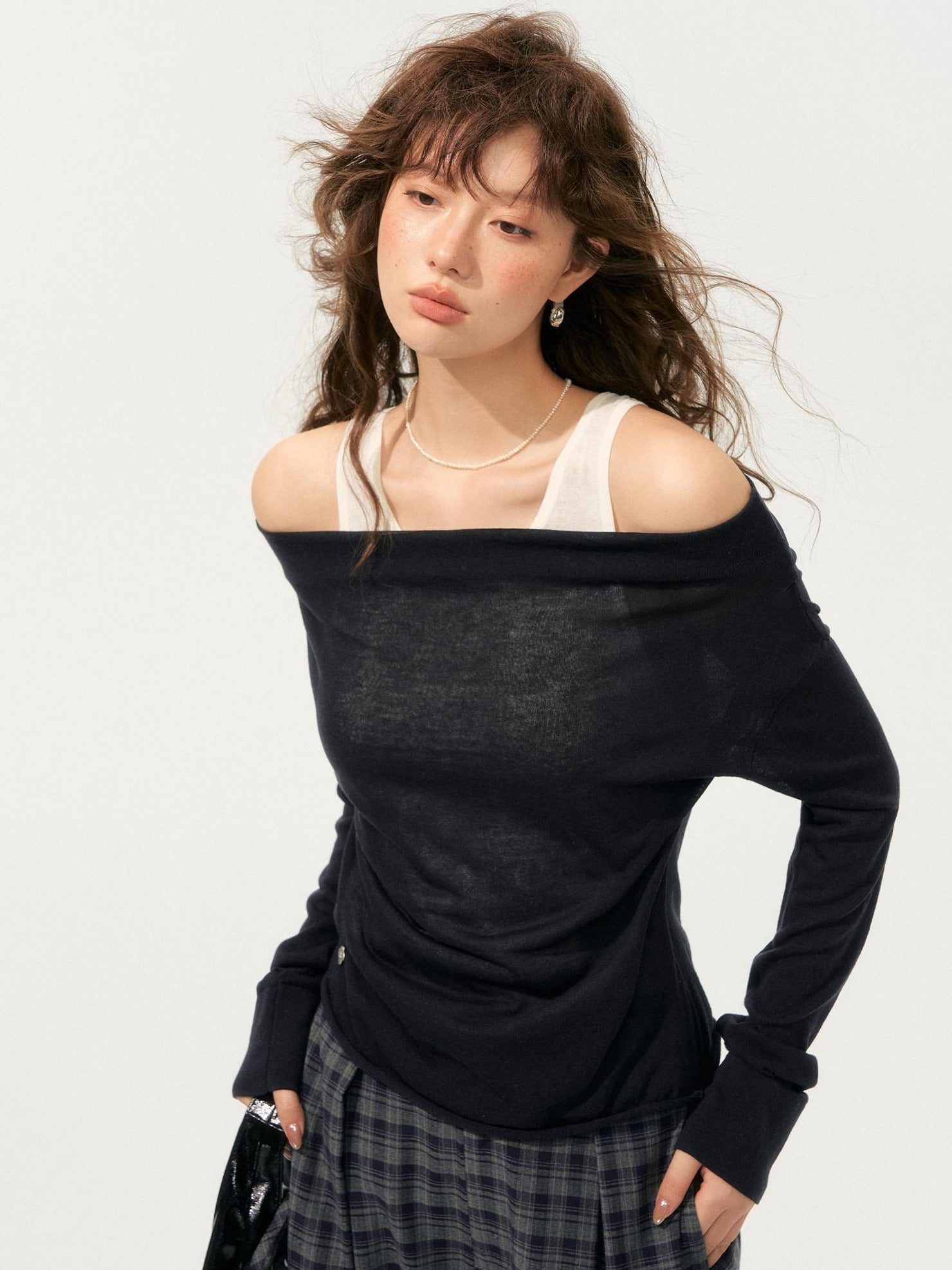 SOMESOWE Cozy Acrylic Blend Faux Layered Slim Fit Crew Neck Women Long Sleeve T-Shirts