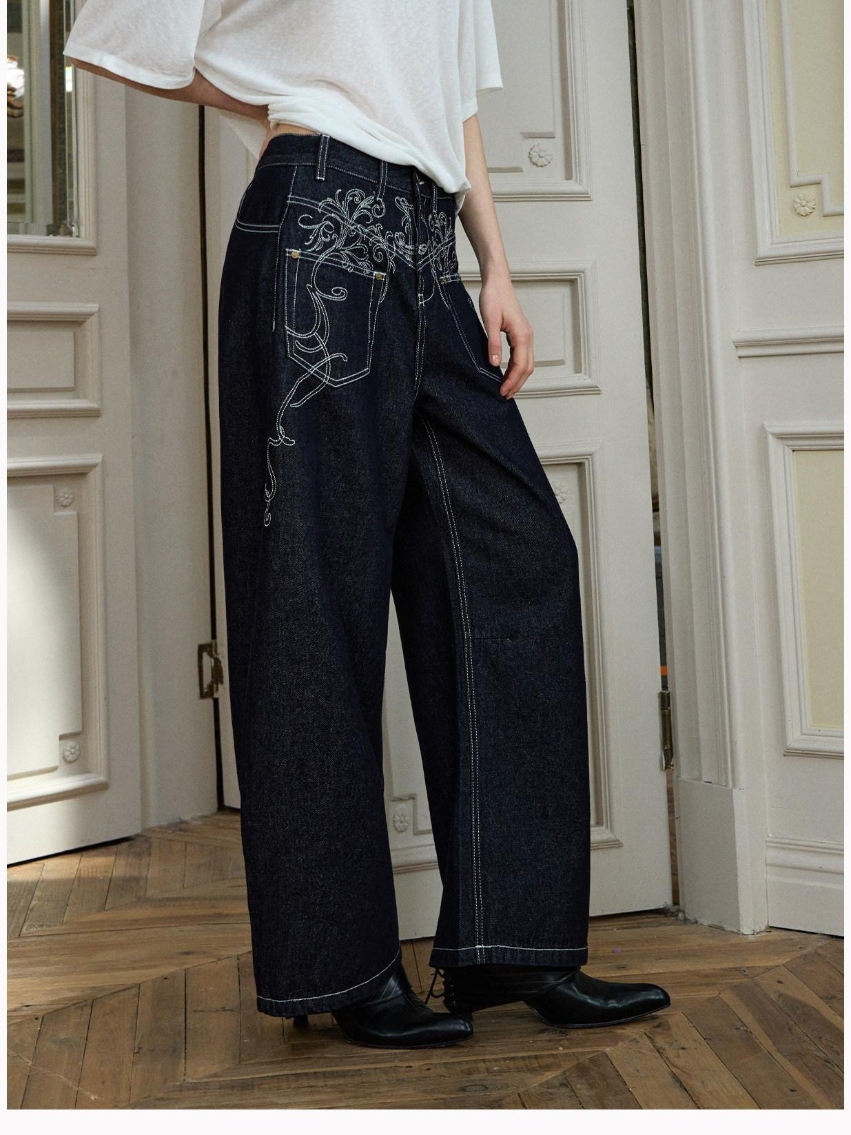 DeleteEx Embroidered Natural Waist Button Fly Micro Stretch Women Black Wide Leg Jeans