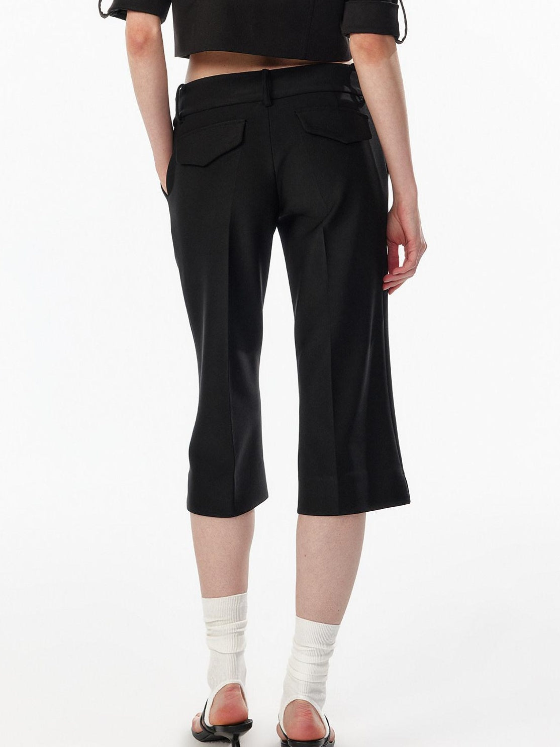 ALINNVSTUDIO Low Waist Button Detail Slim Side Slit Womens Polyester Mid-Length Shorts
