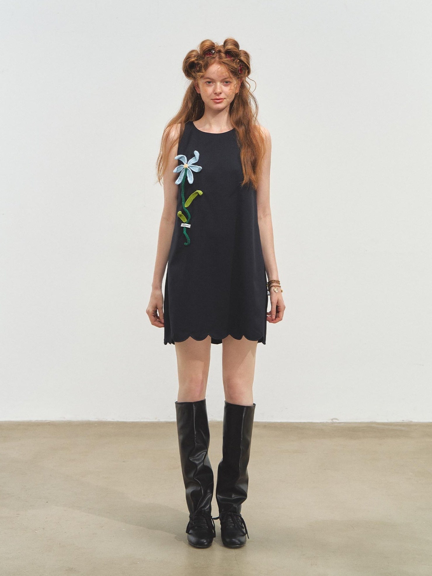 SOMESOWE Sleeveless Collegiate A Line Natural Waist Navy Women Casual Midi Dresses