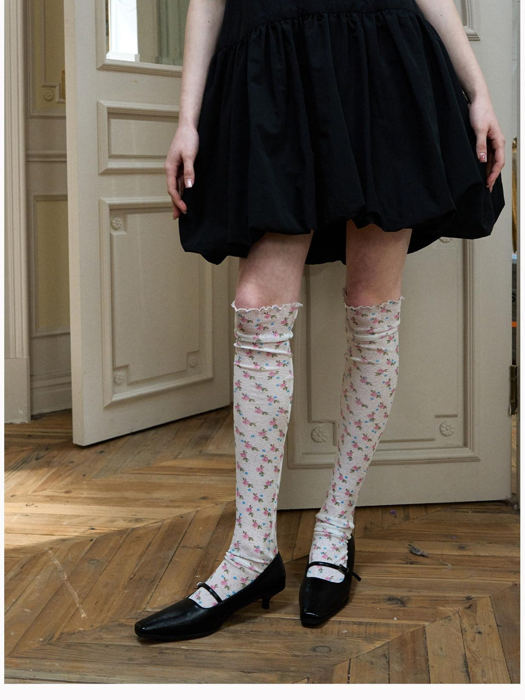 DeleteEx Breathable Comfortable Sweet Floral Crew For Women Yellow White Socks