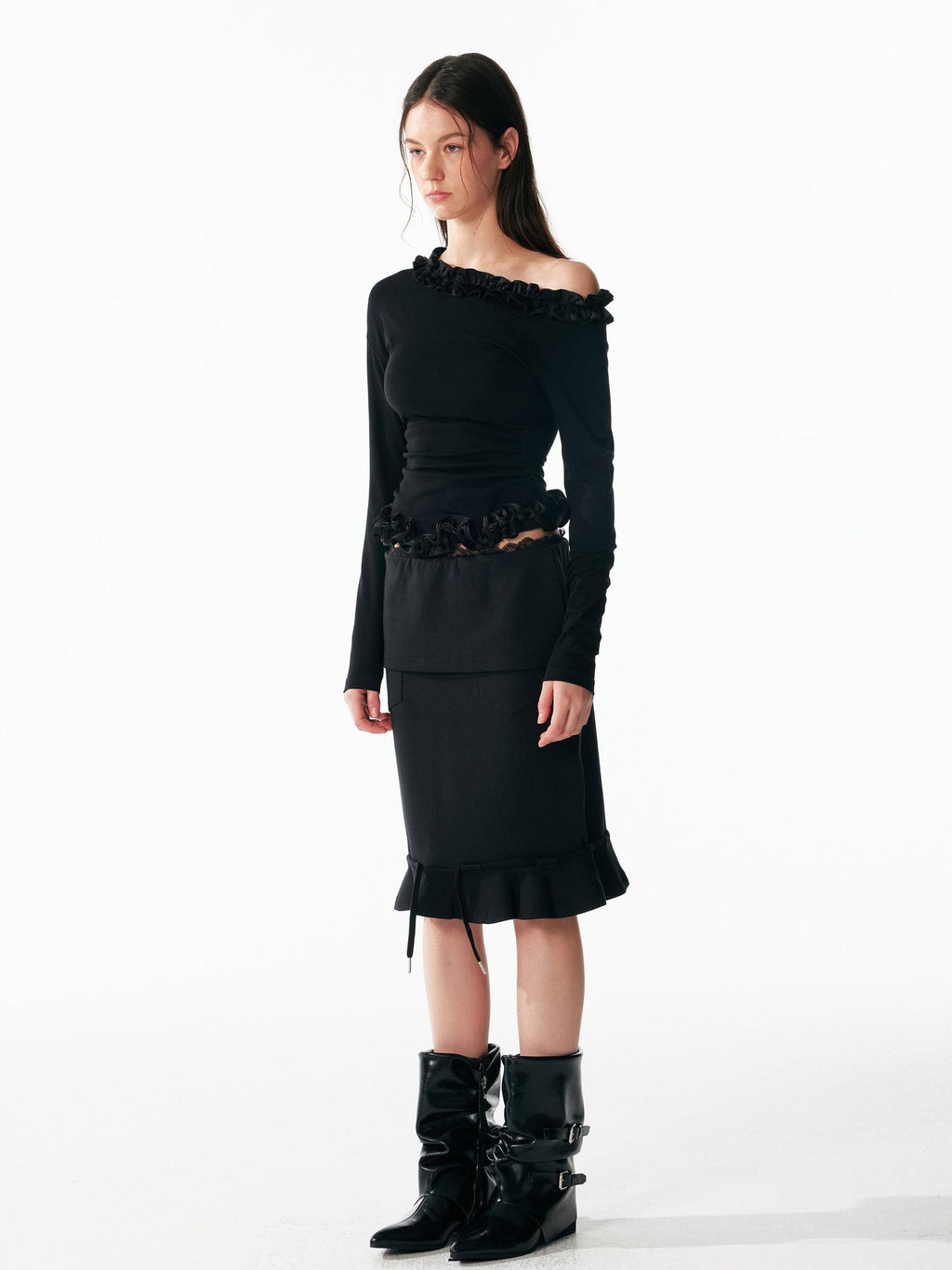 ALINNVSTUDIO Slim Cleanfit Lace Asymmetric Neck Women Black Long Sleeve T-Shirts
