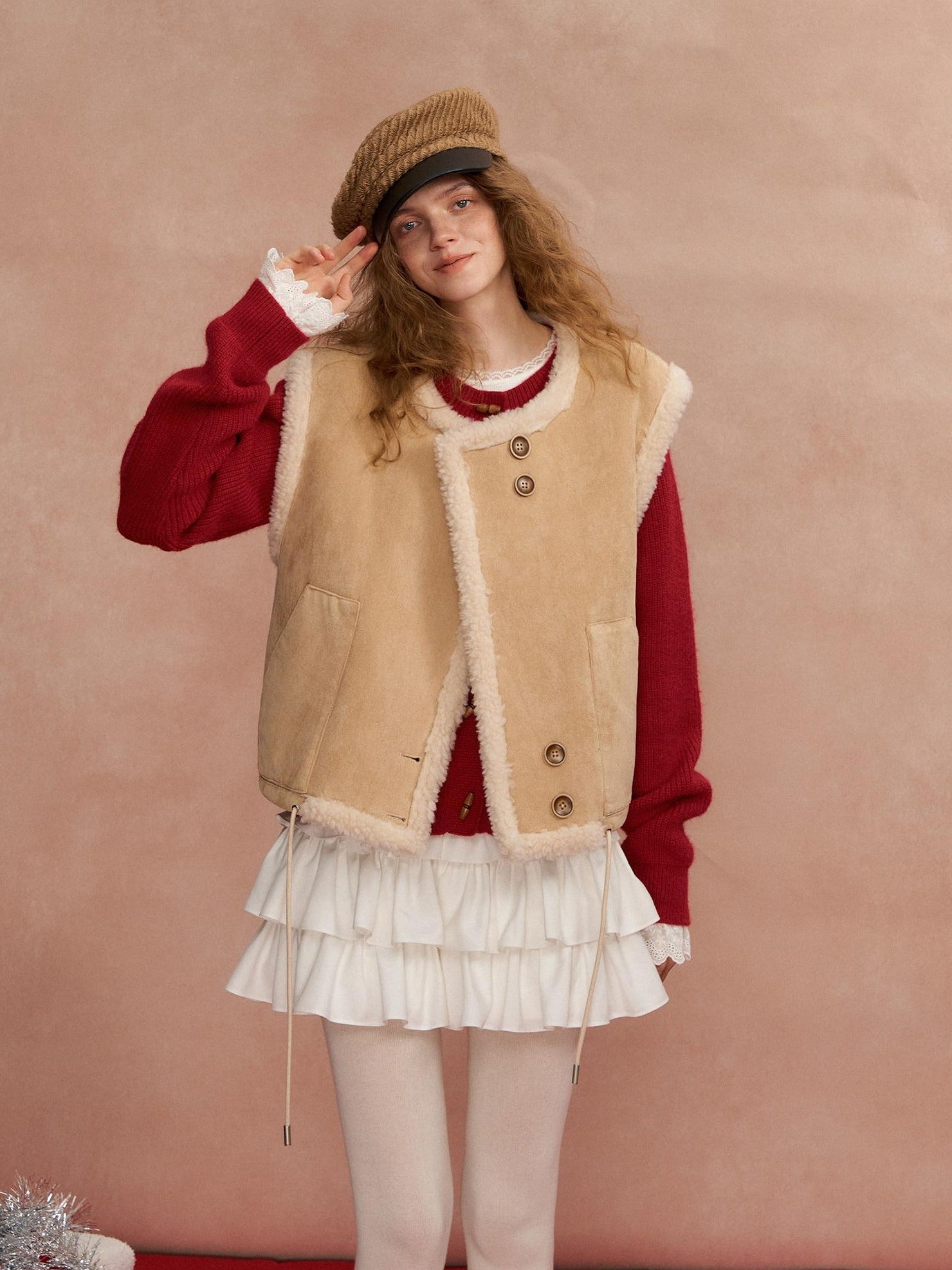 SOMESOWE Warm Versatile Beige Vest Round Neck Single Button Outerwear Leather Jackets