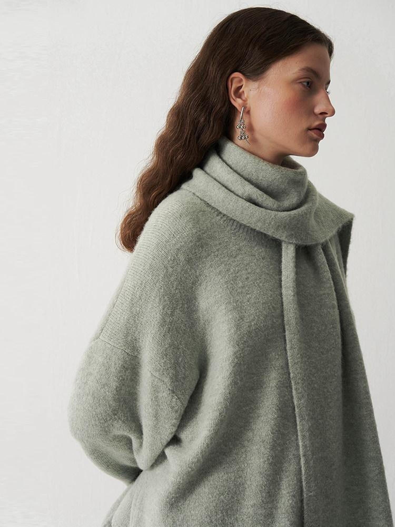 someonesometimes Cozy Acrylic Blend Round Neck Mid Length Commuter Knit Pullover Sweaters