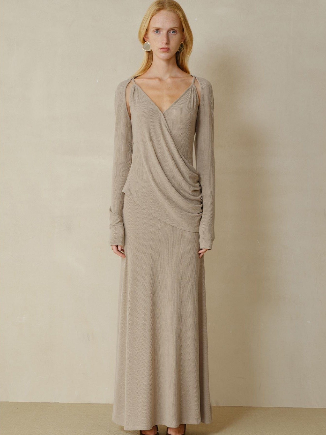 someonesometimes Elegant Polyester Blend V-neck Long Sleeve Slim H Cut Khaki Maxi Dresses