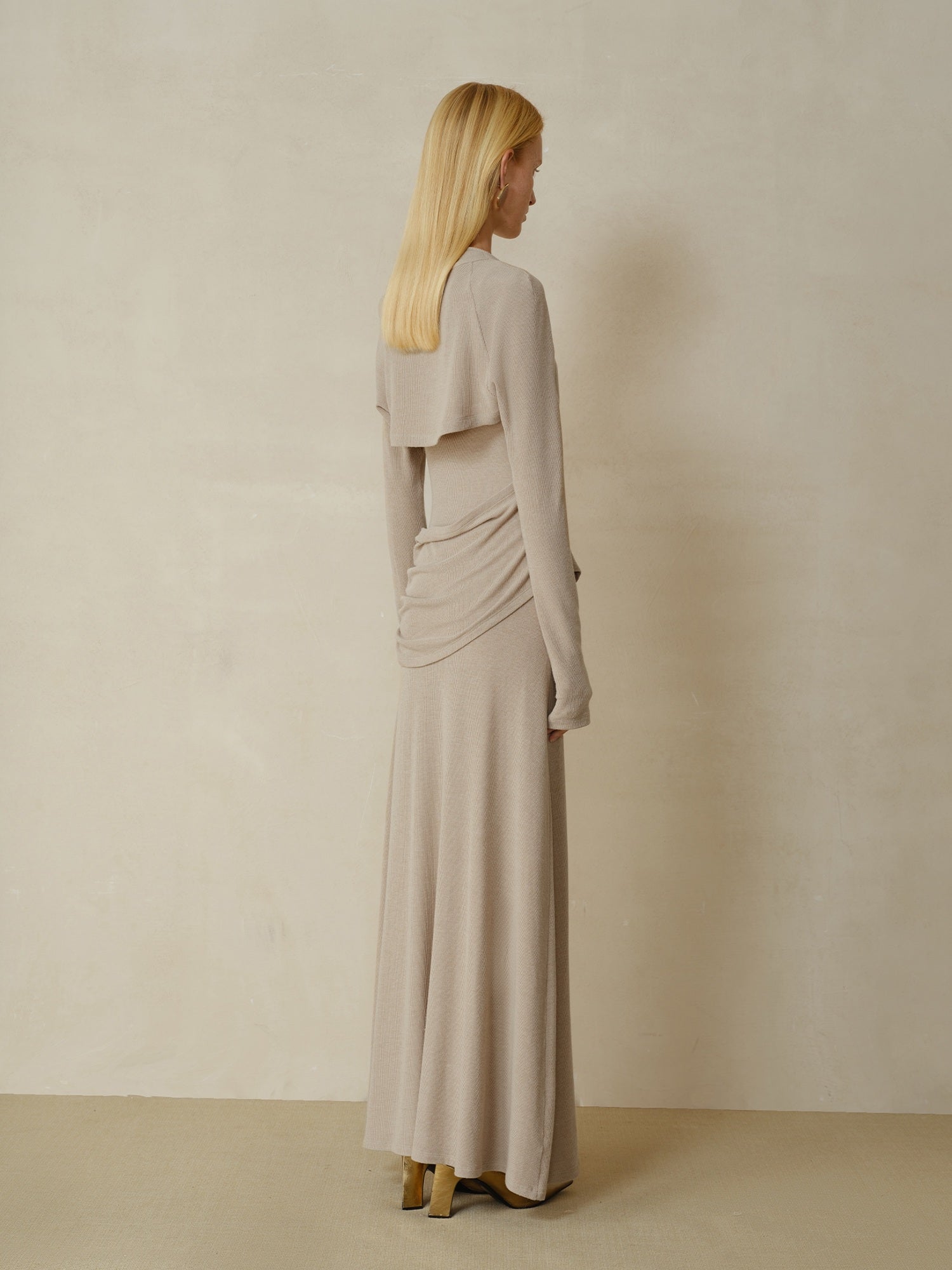 someonesometimes Elegant Polyester Blend V-neck Long Sleeve Slim H Cut Khaki Maxi Dresses