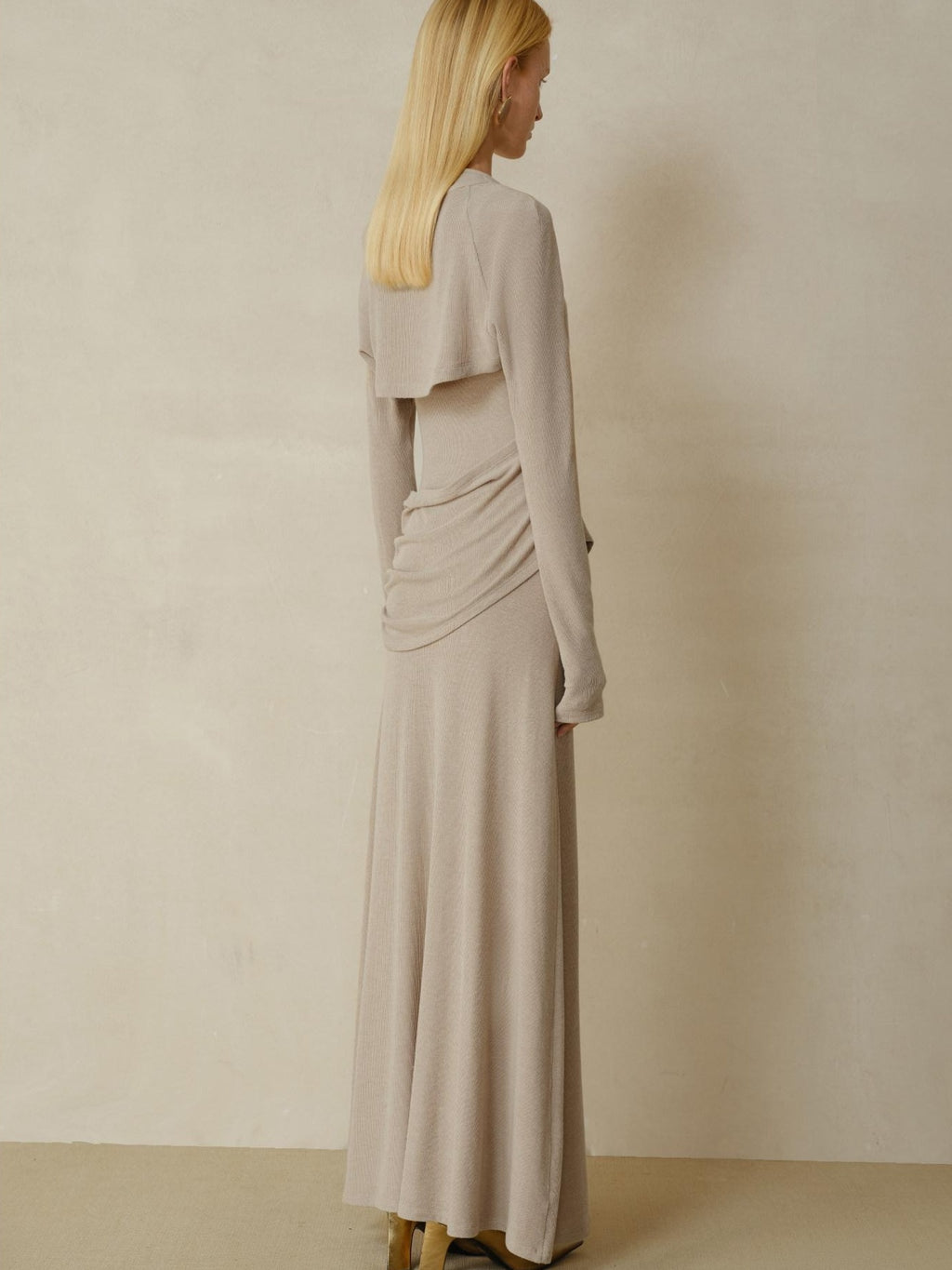 someonesometimes Elegant Polyester Blend V-neck Long Sleeve Slim H Cut Khaki Maxi Dresses