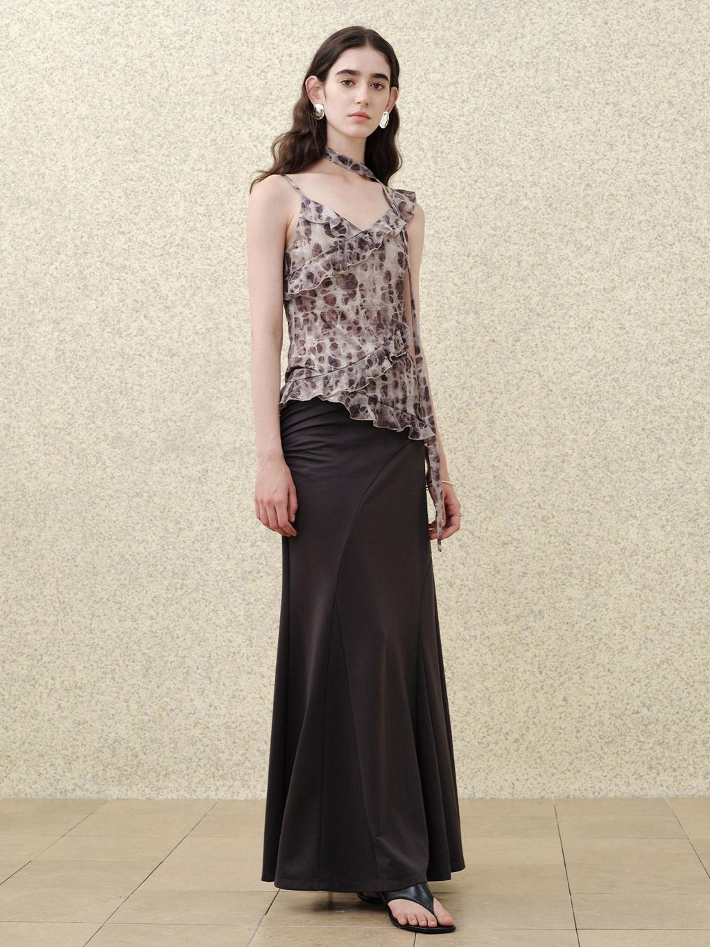 someonesometimes Flattering High Waist Paneling Mermaid Silhouette Black Cotton Maxi Skirts