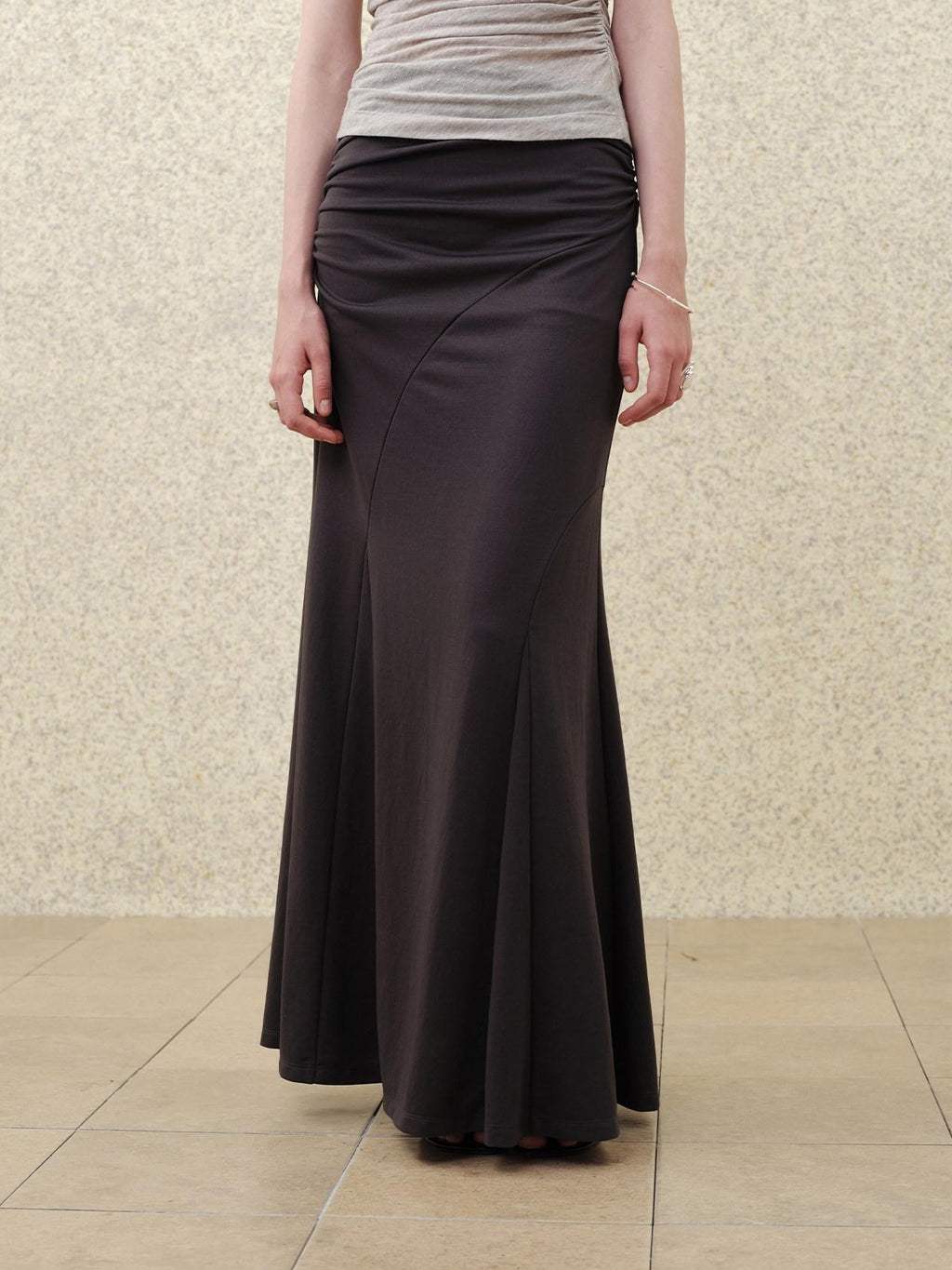 someonesometimes Flattering High Waist Paneling Mermaid Silhouette Black Cotton Maxi Skirts