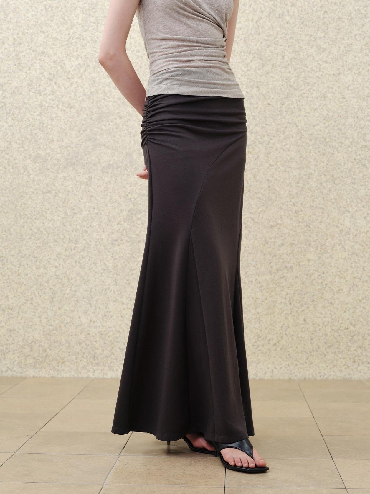 someonesometimes Flattering High Waist Paneling Mermaid Silhouette Black Cotton Maxi Skirts