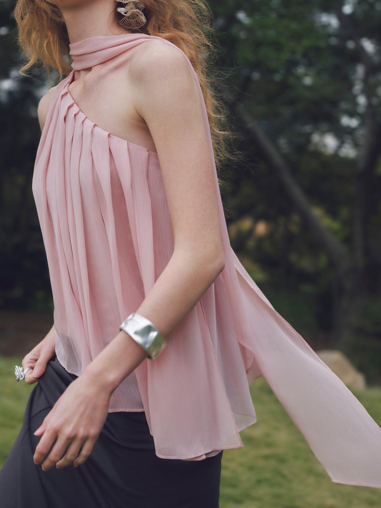 someonesometimes High Stretch Asymmetrical Patchwork Halter Loose Women Polyester Tank Tops