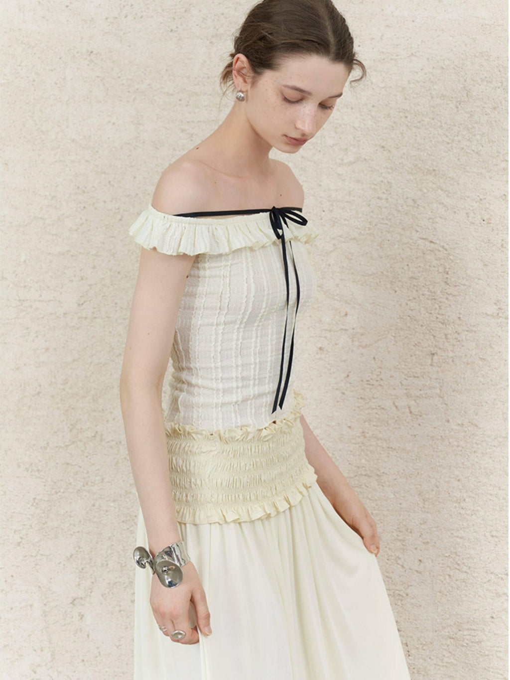 someonesometimes Lace Tie Slim Fit Short Solid Mauve Cream Daily Chic Off Shoulder Crop Tops