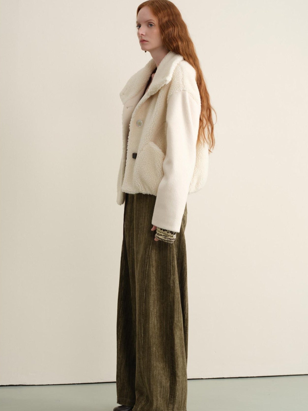 someonesometimes Lambswool Lined Lapel Button Casual Loose Fit Women Beige Faux Fur Coats
