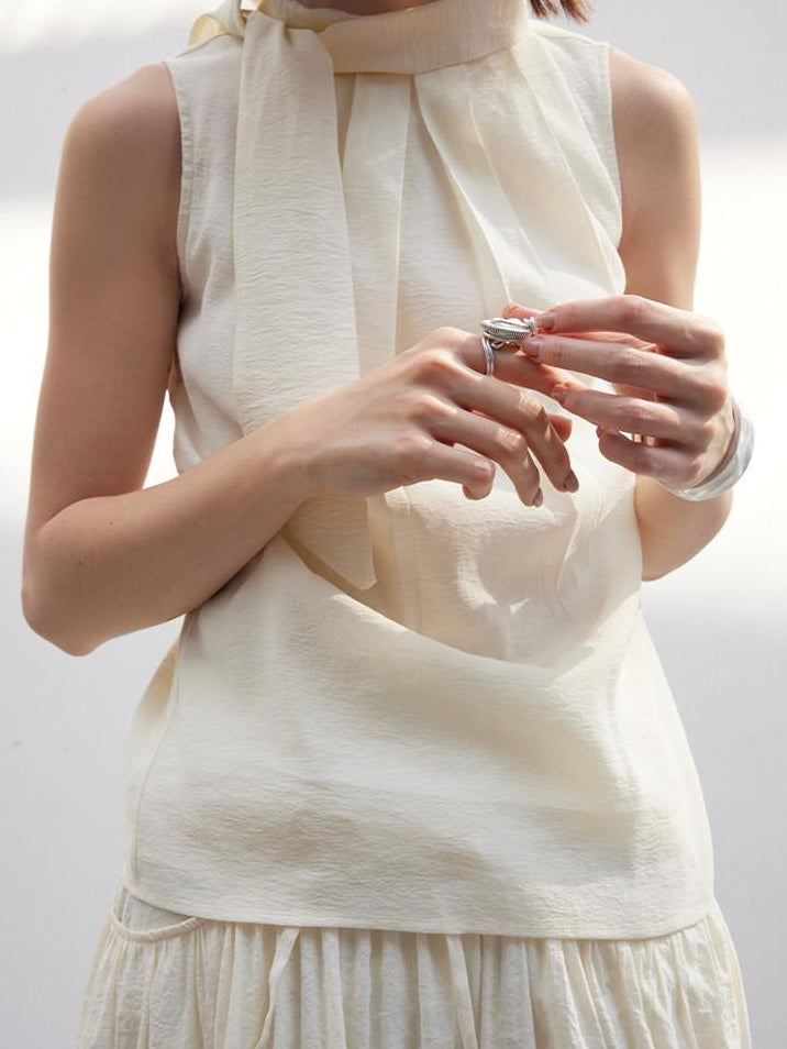 someonesometimes Original Slim Tie Detail Stand Collar Sleeveless Cream Pullover Top & Skirt Sets