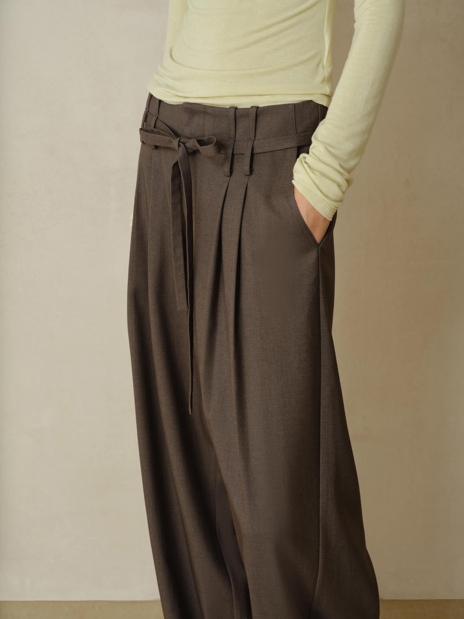 someonesometimes Pleated Commuter Natural Waist Tea Brown Lyocell Wool Stretch Wide Leg Pants