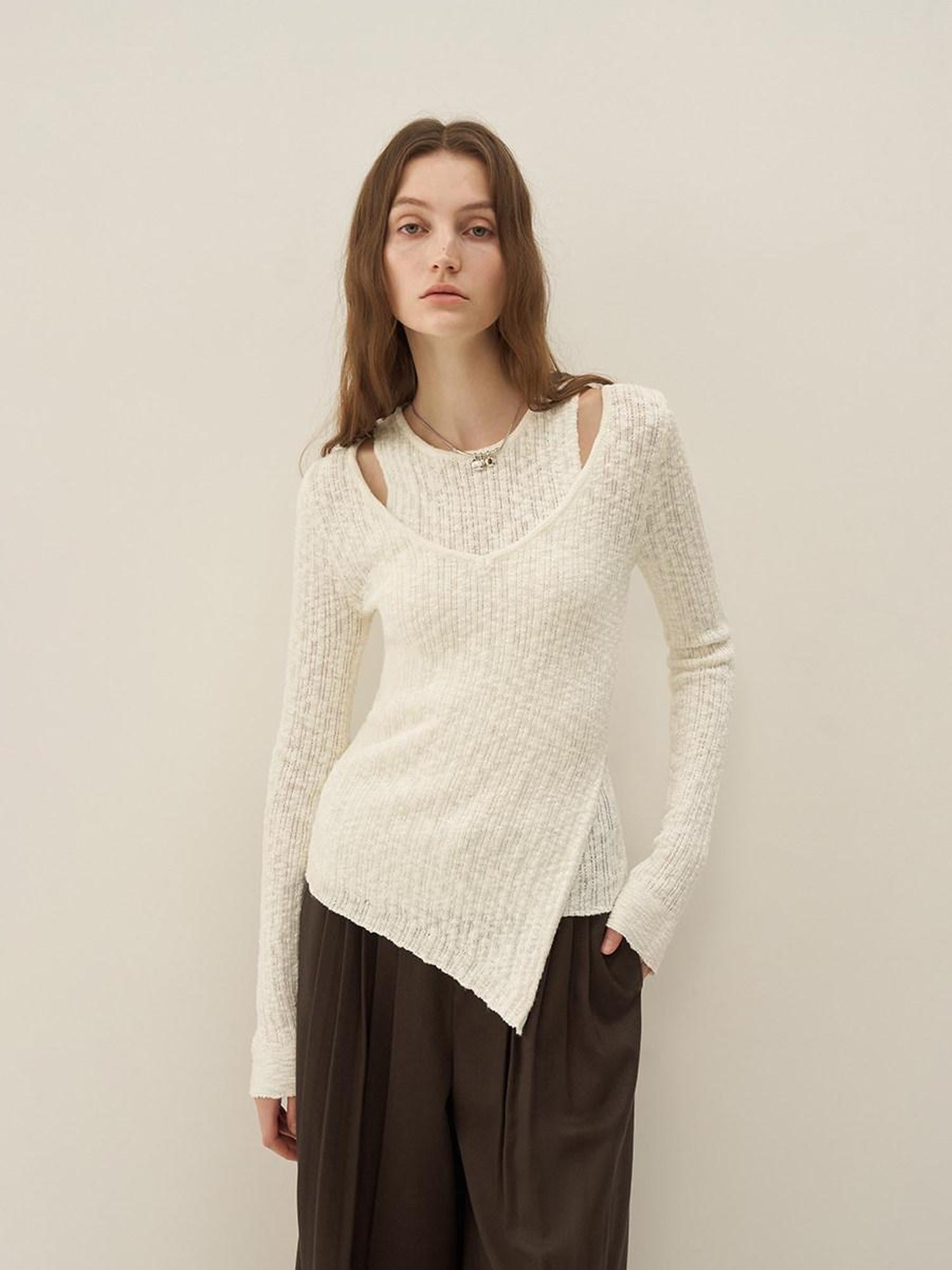 someonesometimes Polyester Blend Knit V-neck Slim Fit Sweet Ivory Women Long Sleeve T-Shirts