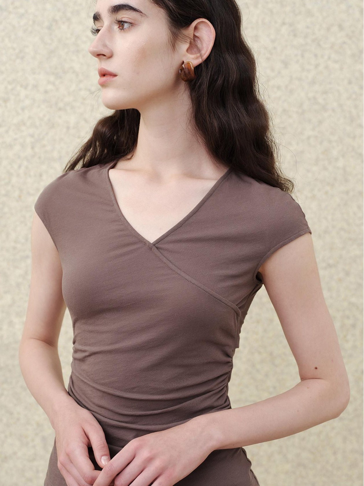 someonesometimes Ruched Cotton Slim Fit Retro V-neck Women Light Khaki Short Sleeve T-Shirts